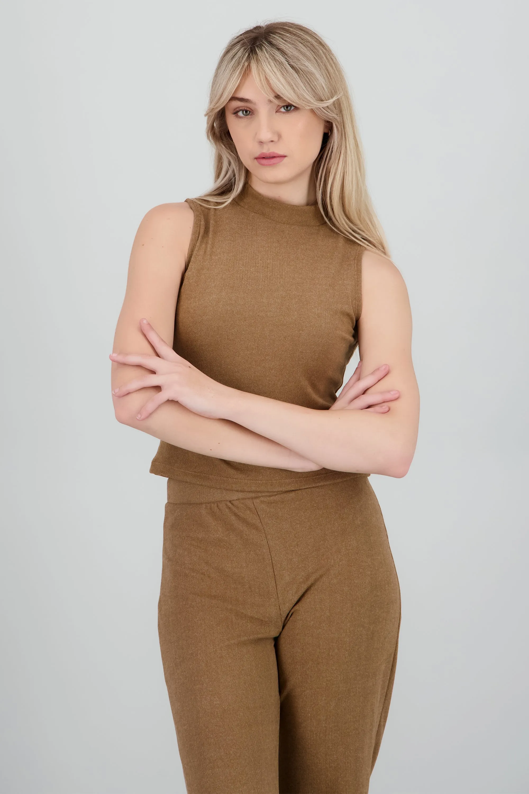 Top rib sin manga cuello alto sold by Shasa product image thumbnail 2