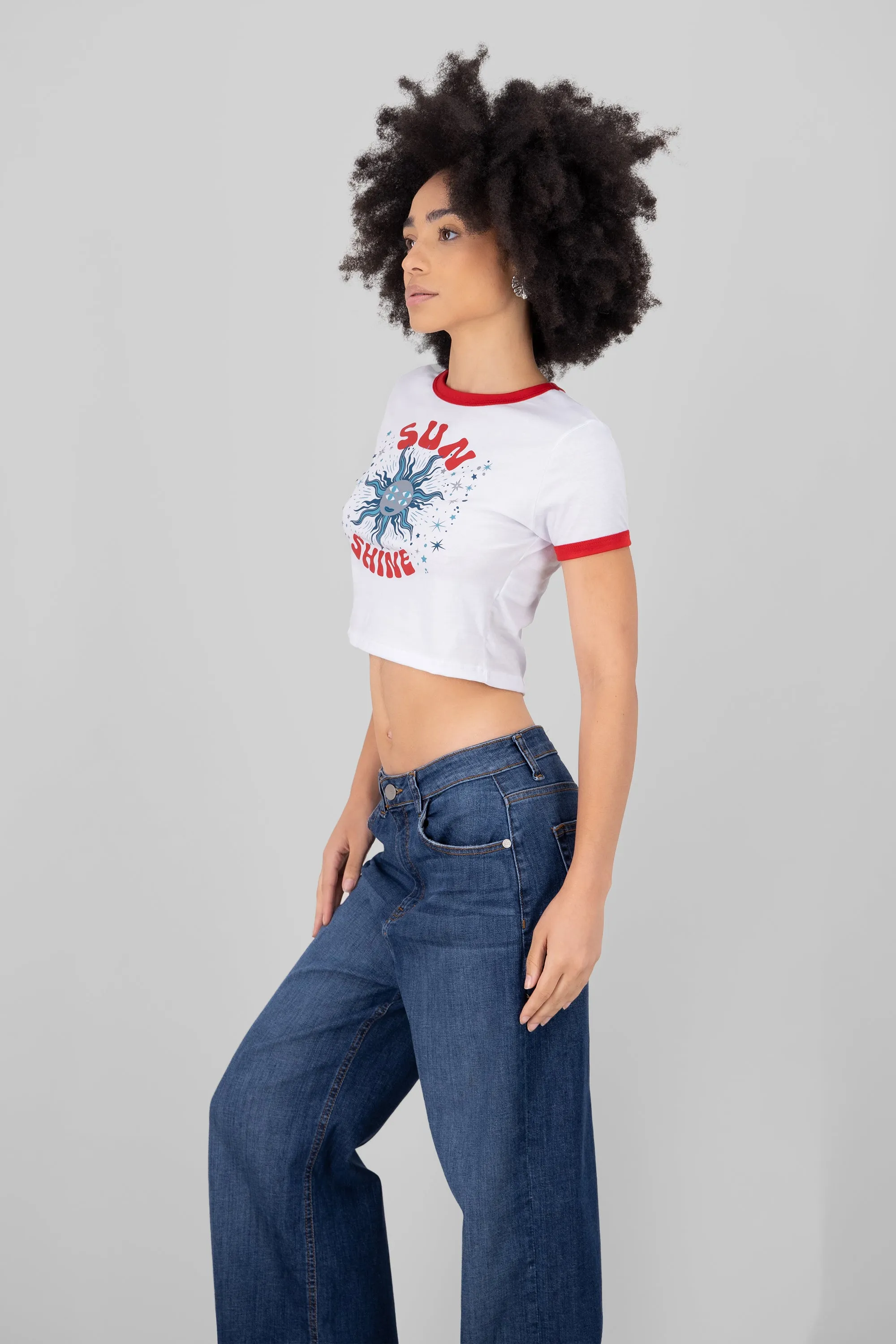 Playera crop sol estrellas sold by Shasa product image thumbnail 3