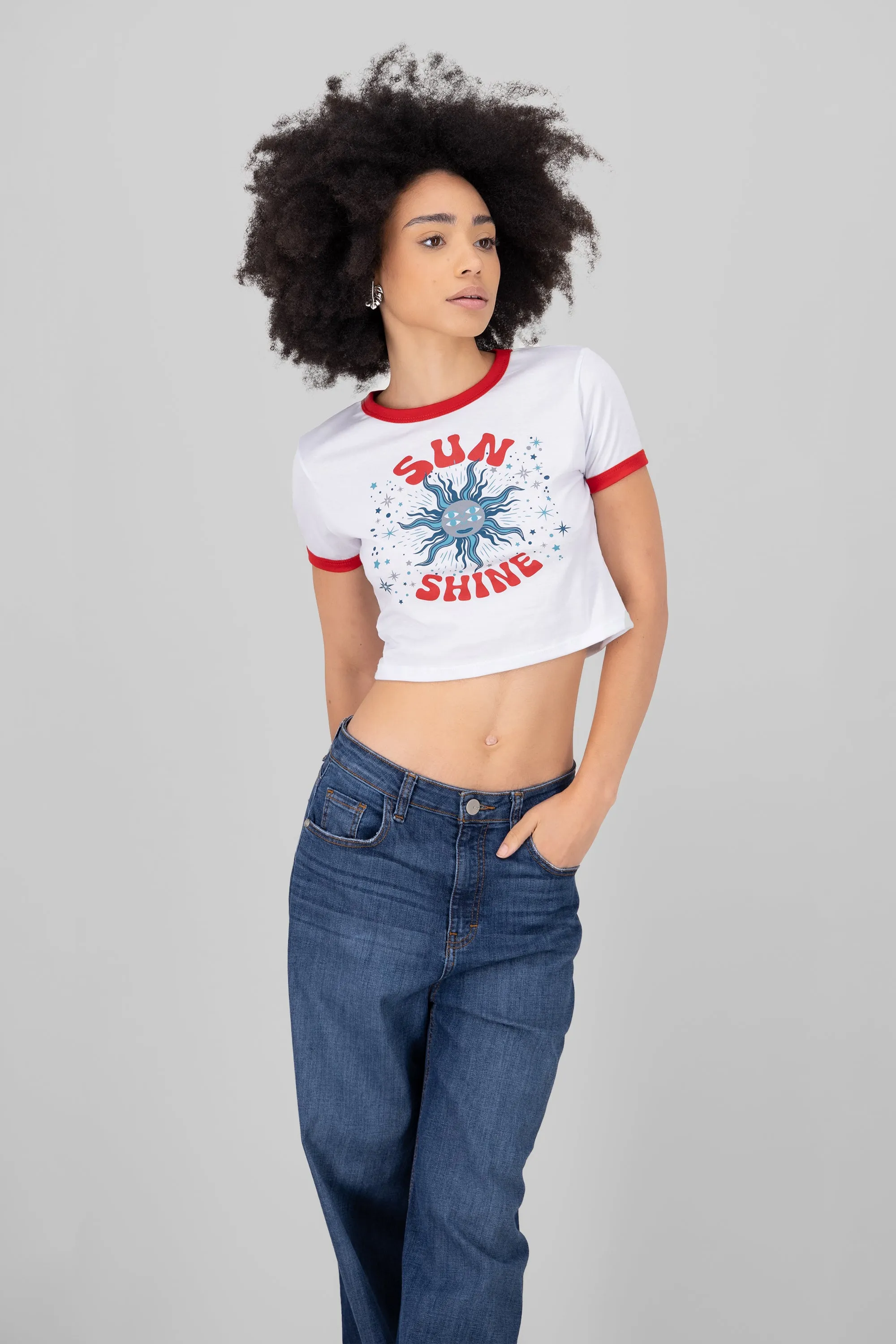 Playera crop sol estrellas sold by Shasa