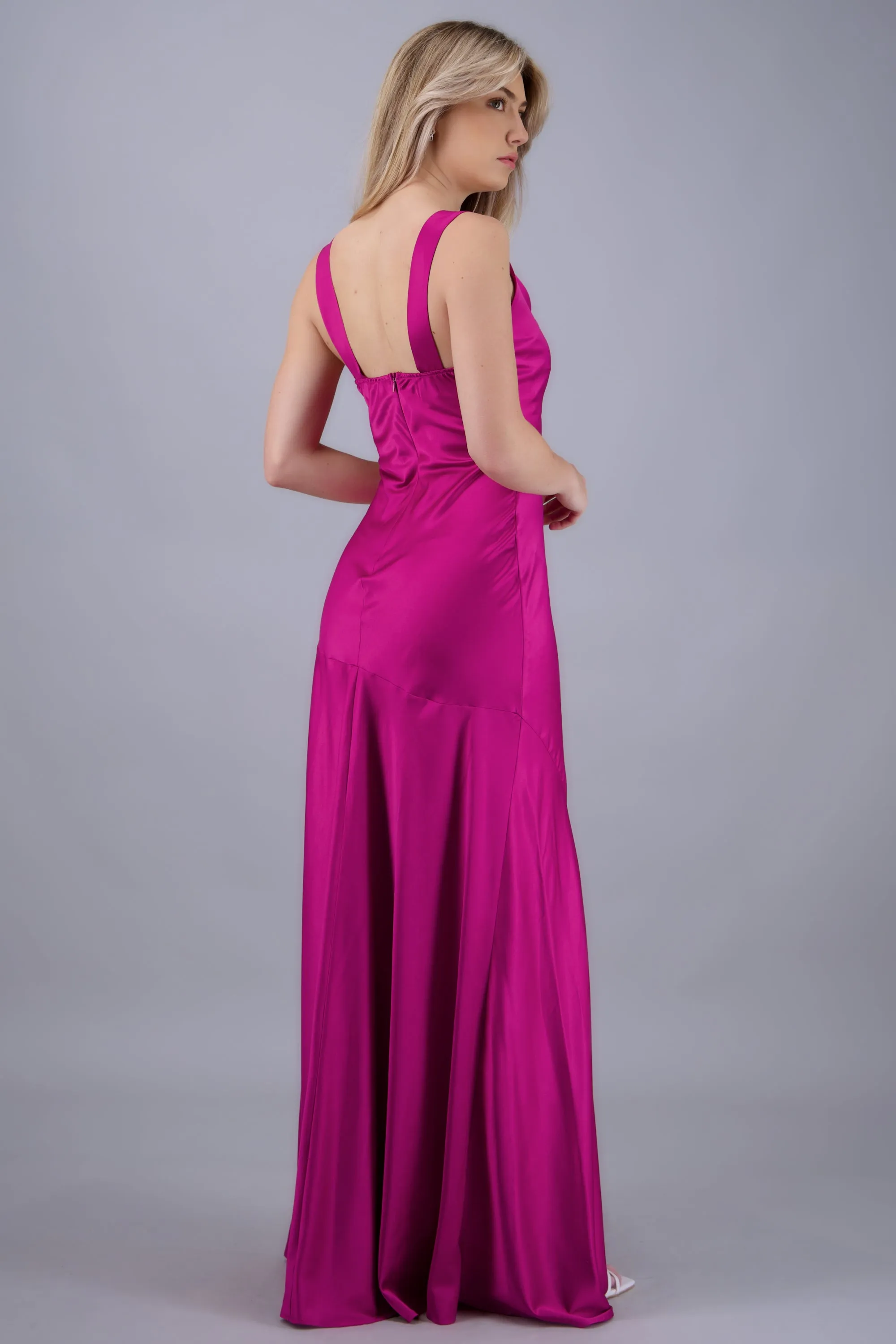 vestido maxi escote cascada satin abertura sold by Shasa product image thumbnail 4