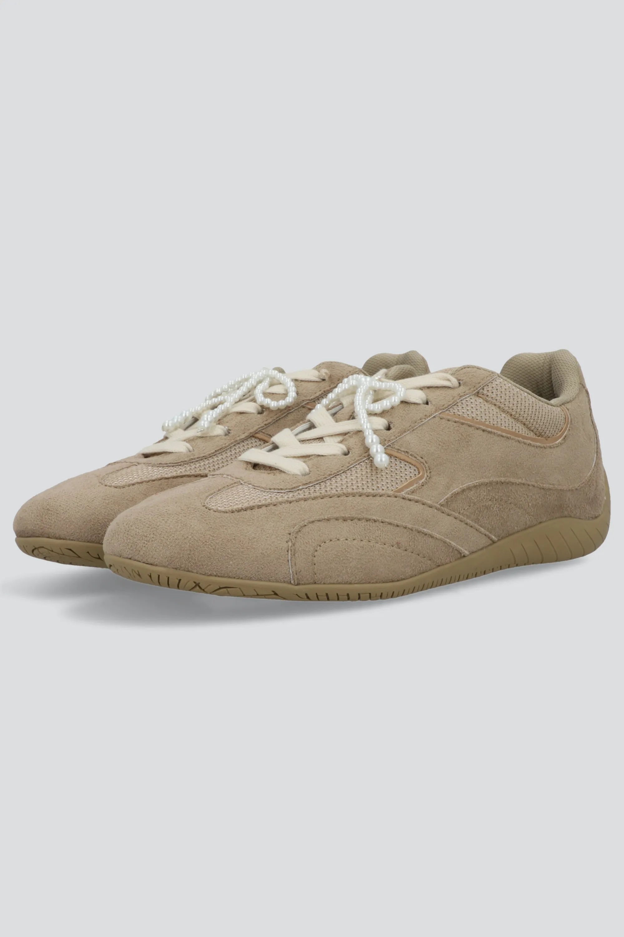 Tenis clasico cortes sold by Shasa product image thumbnail 2