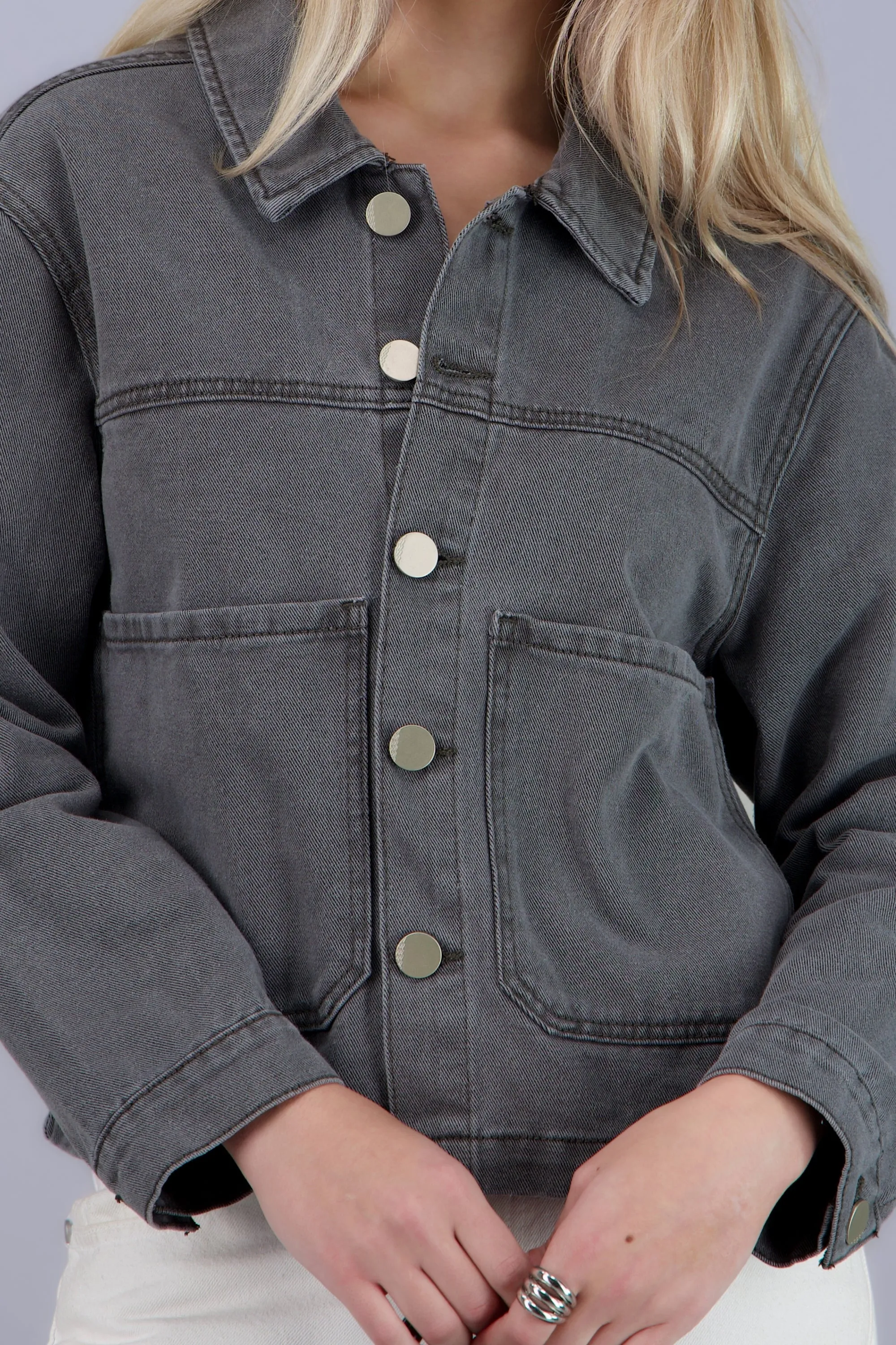 Chamarra cropped bolsas sold by Shasa product image thumbnail 5