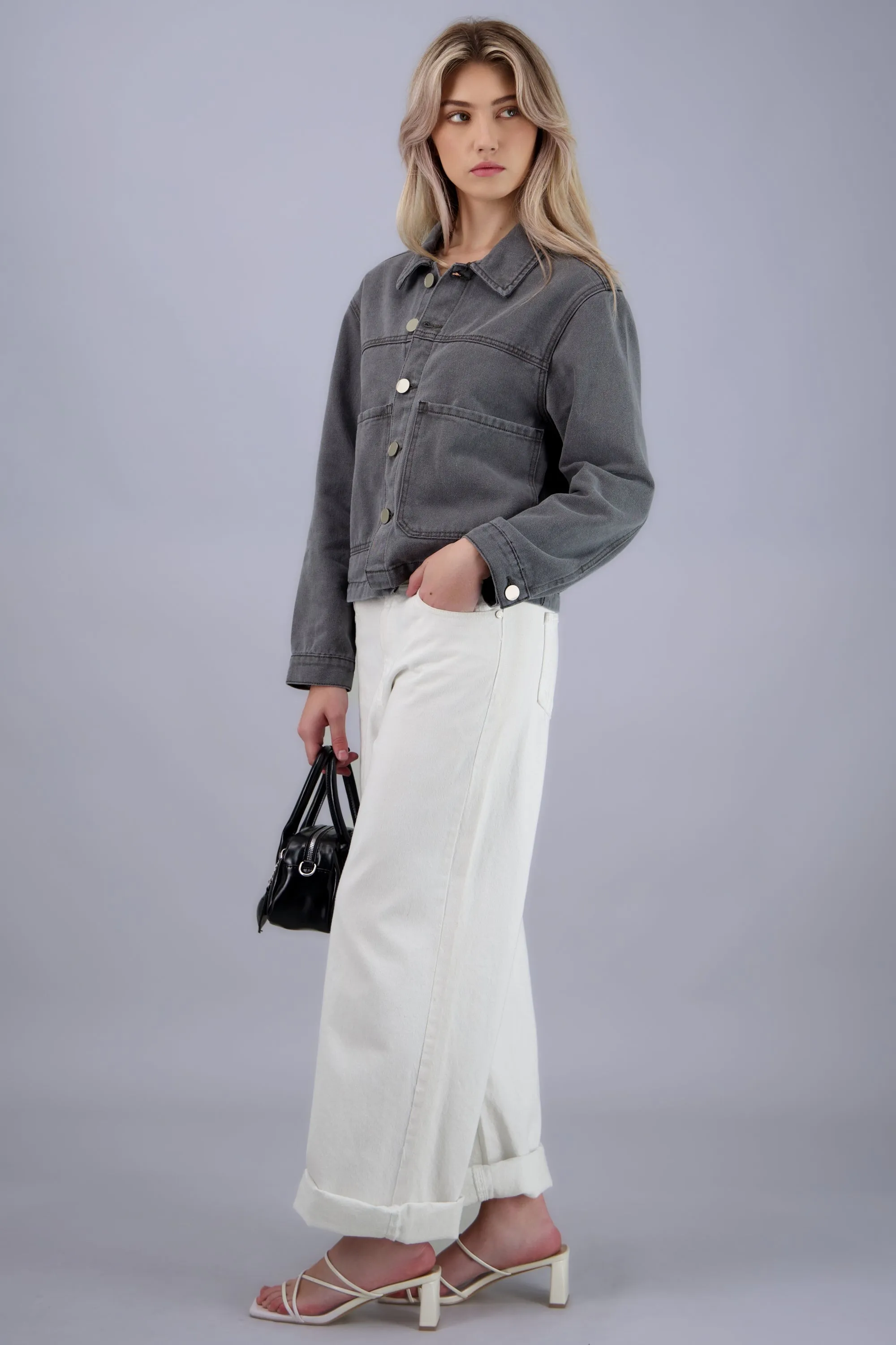 Chamarra cropped bolsas sold by Shasa product image thumbnail 3