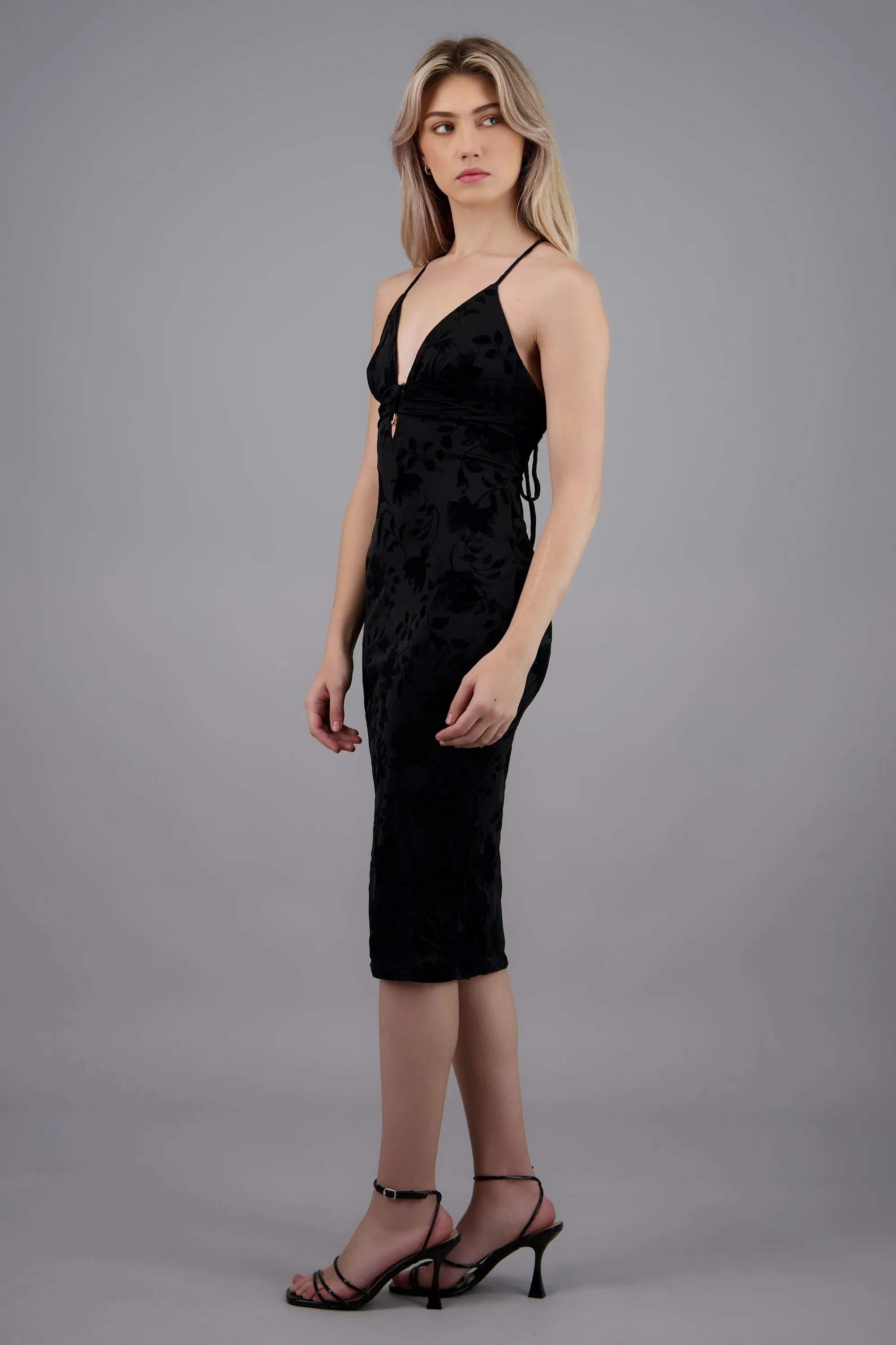 VESTIDO MIDI FLOCK DETALLE ESCOTE sold by Shasa product image thumbnail 3