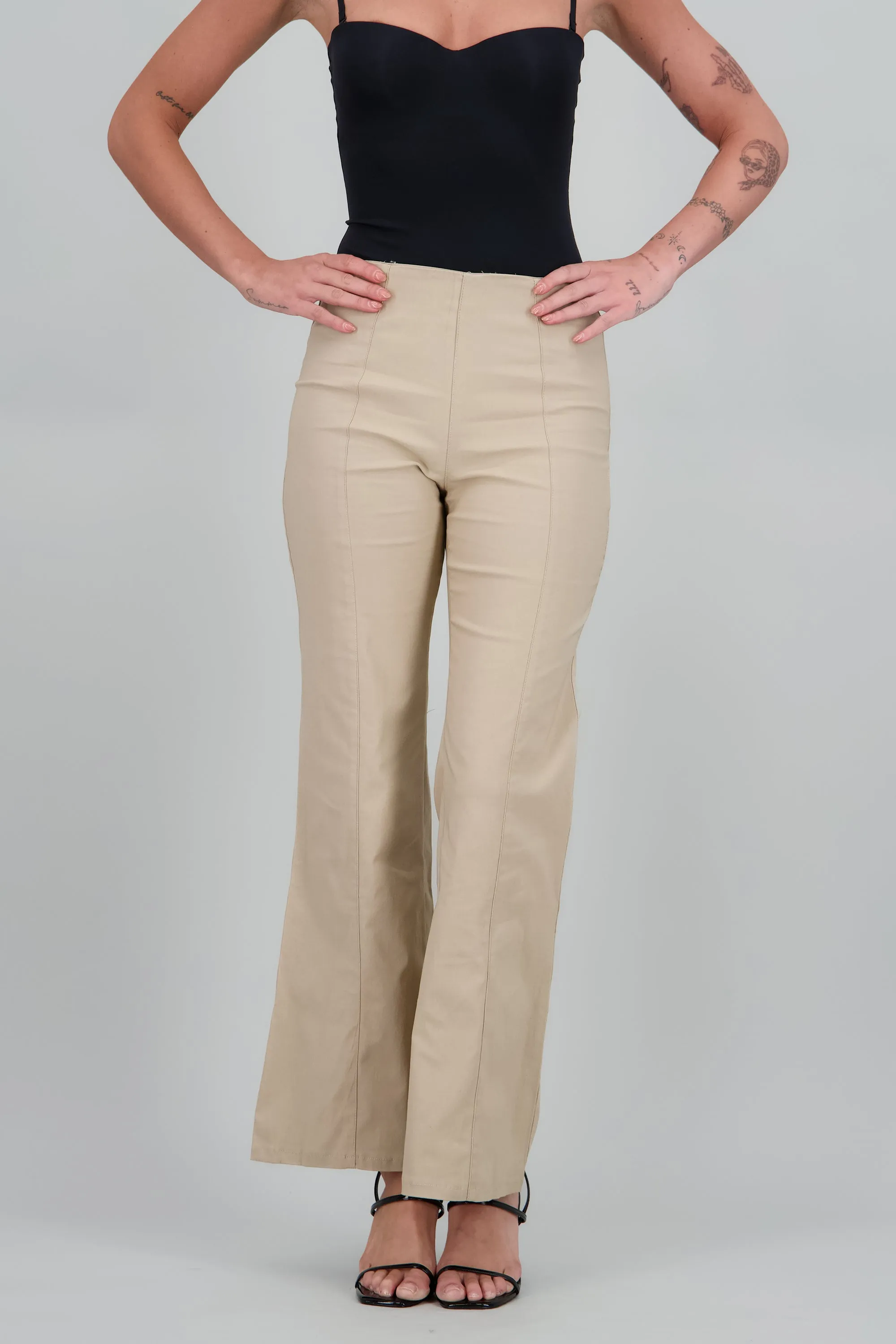 pantalon flare fit sold by Shasa product image thumbnail 2