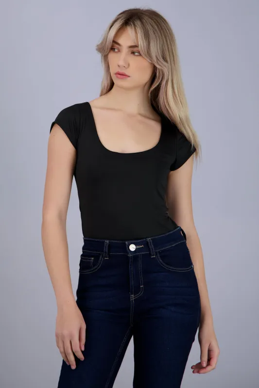 Bodysuit escote redondo manga corta liso sold by Shasa