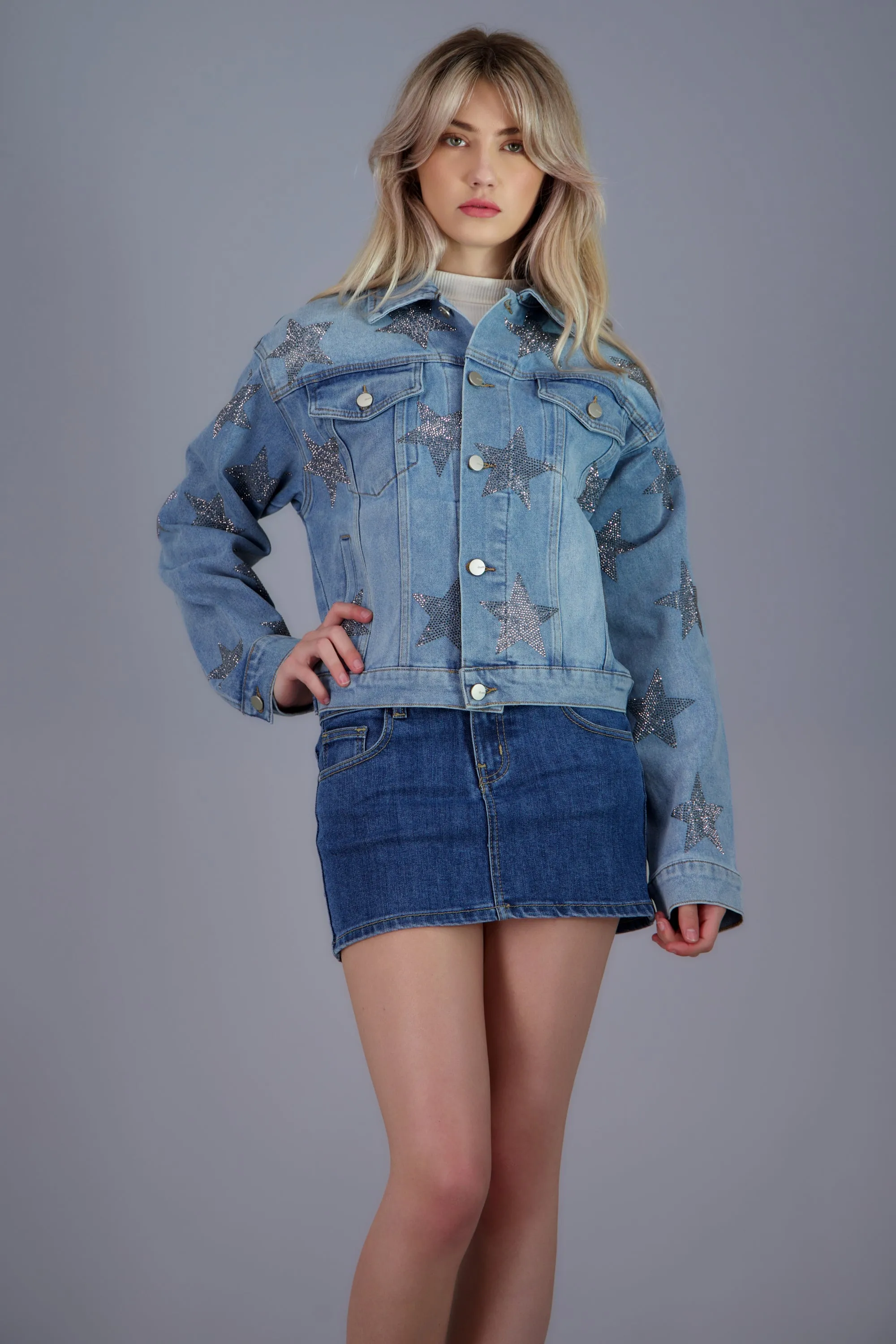 Chamarra trucker mini estrellas sold by Shasa