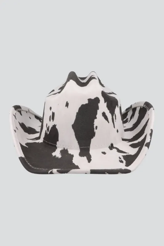 Sombrero vaquero print vaca sold by Shasa