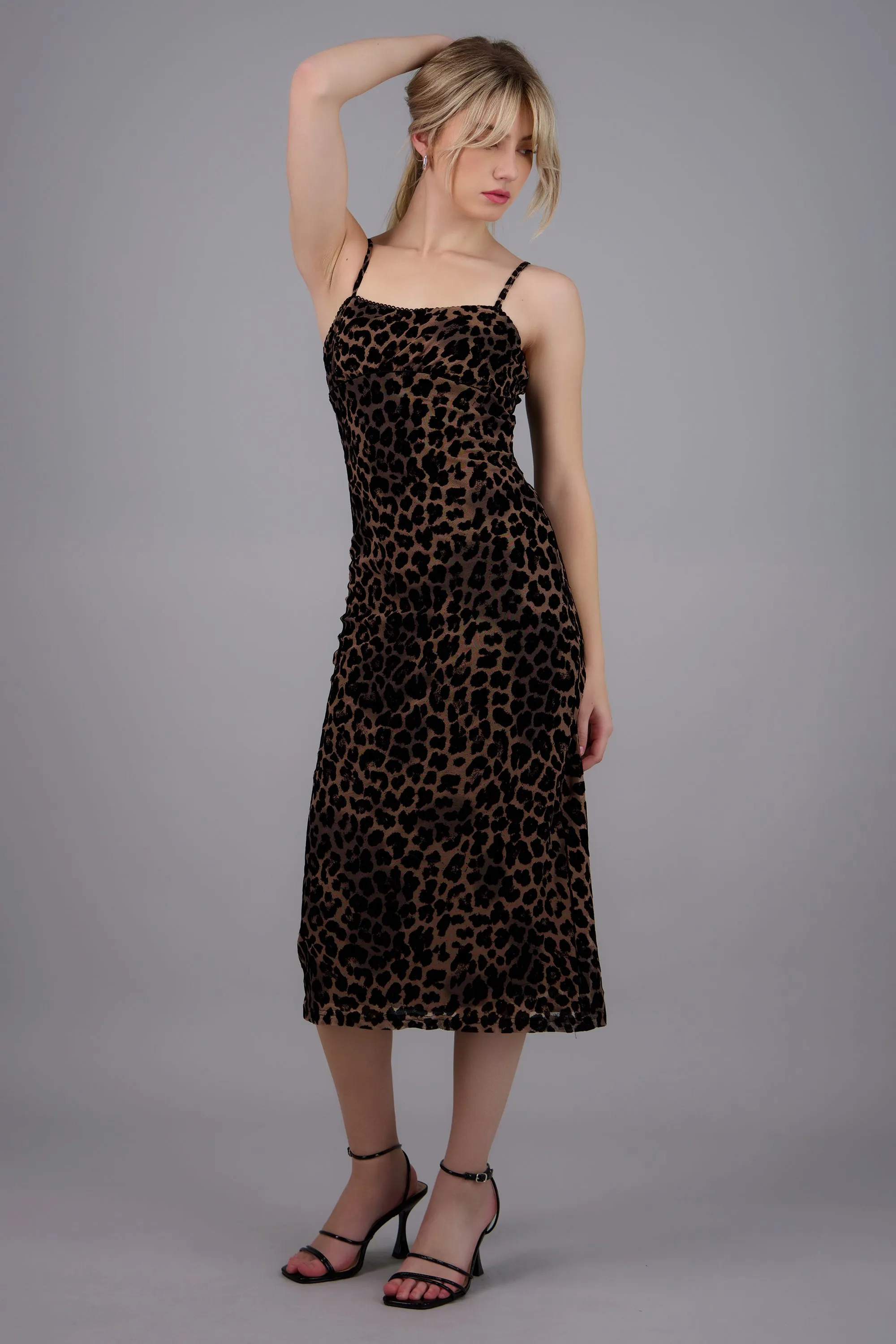Vesrido midi leopardo mesh flock sold by Shasa
