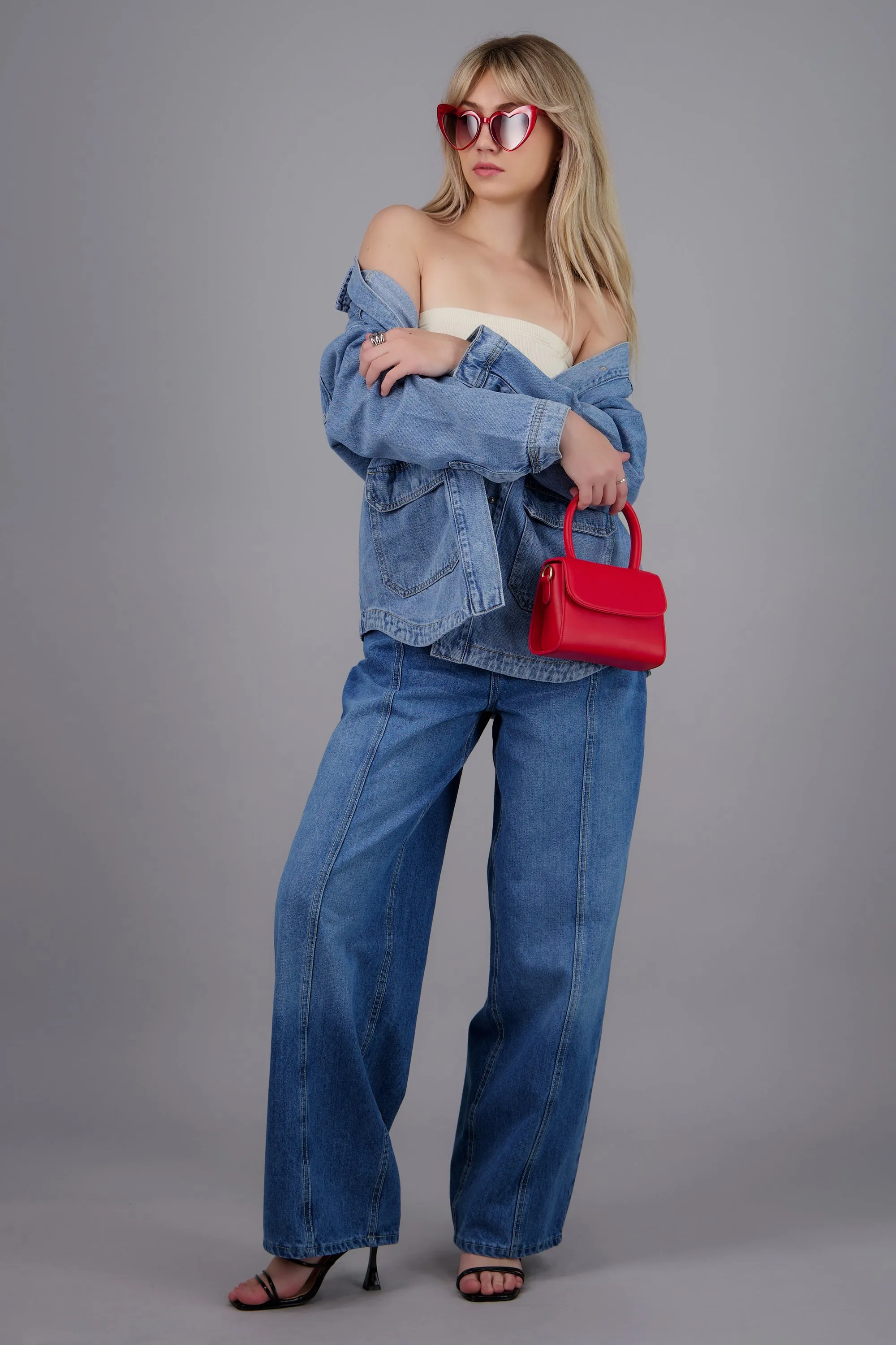 Chamarra oversize bolsas sold by Shasa product image thumbnail 3