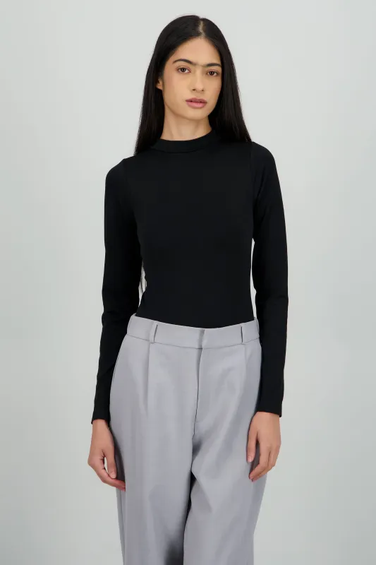 Bodysuit cuello alto manga larga liso sold by Shasa