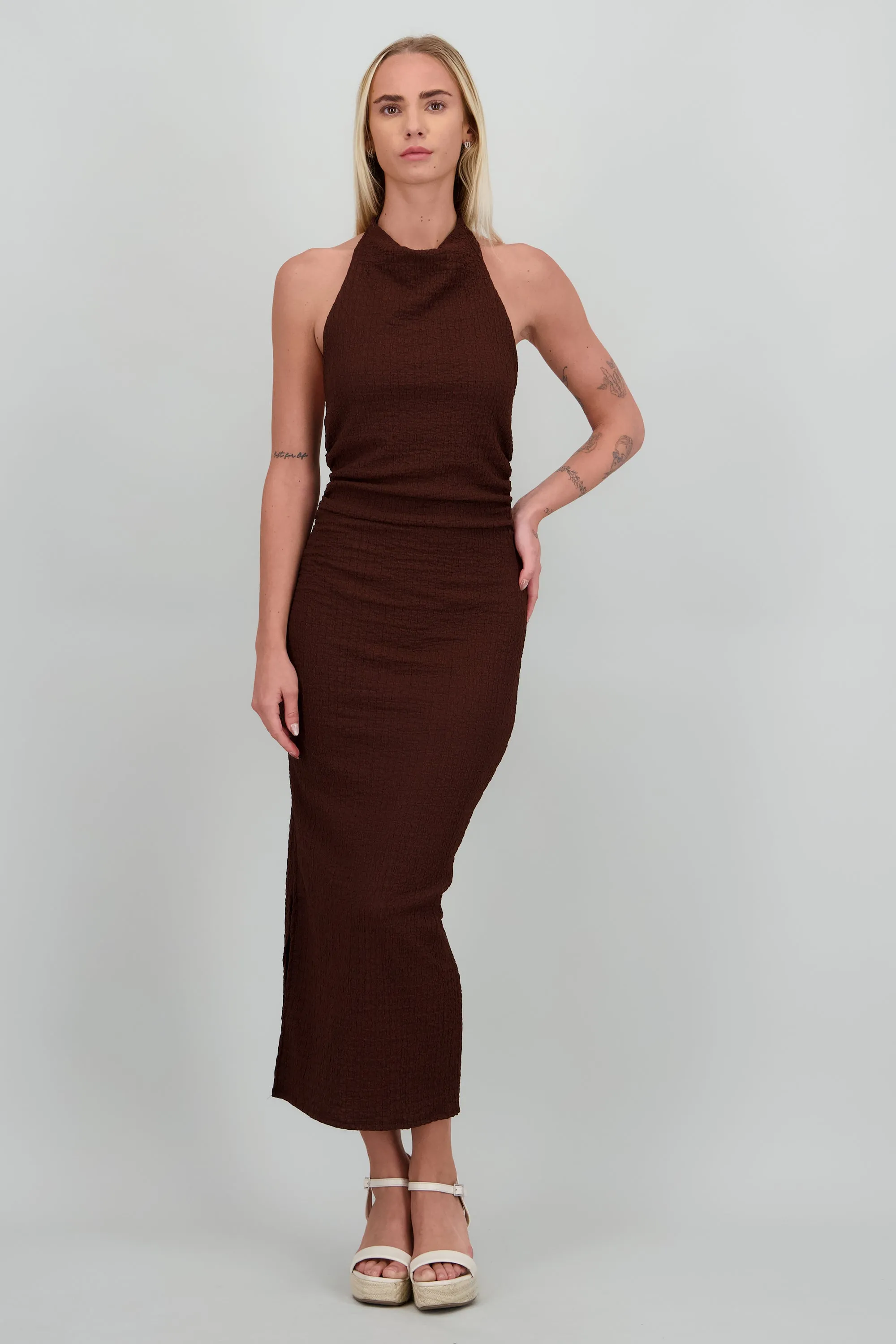 Vestido maxi halter con textura sold by Shasa product image thumbnail 2