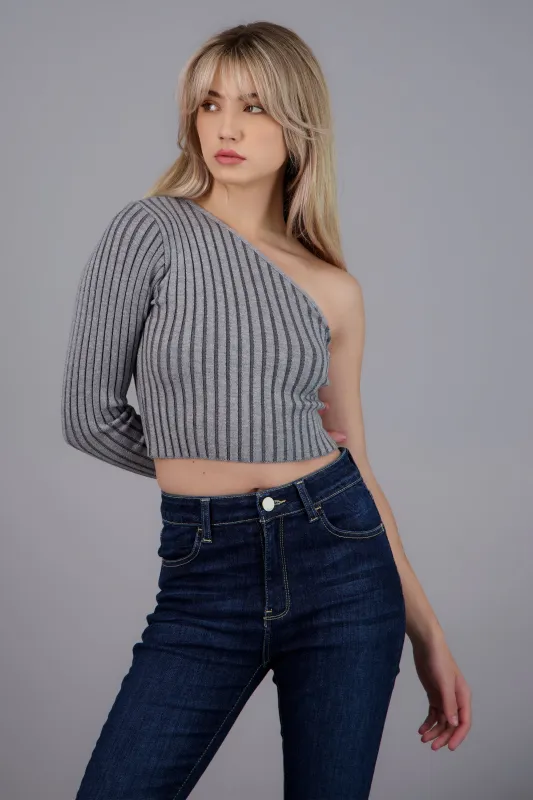 Top asimetrico acanalado sold by Shasa