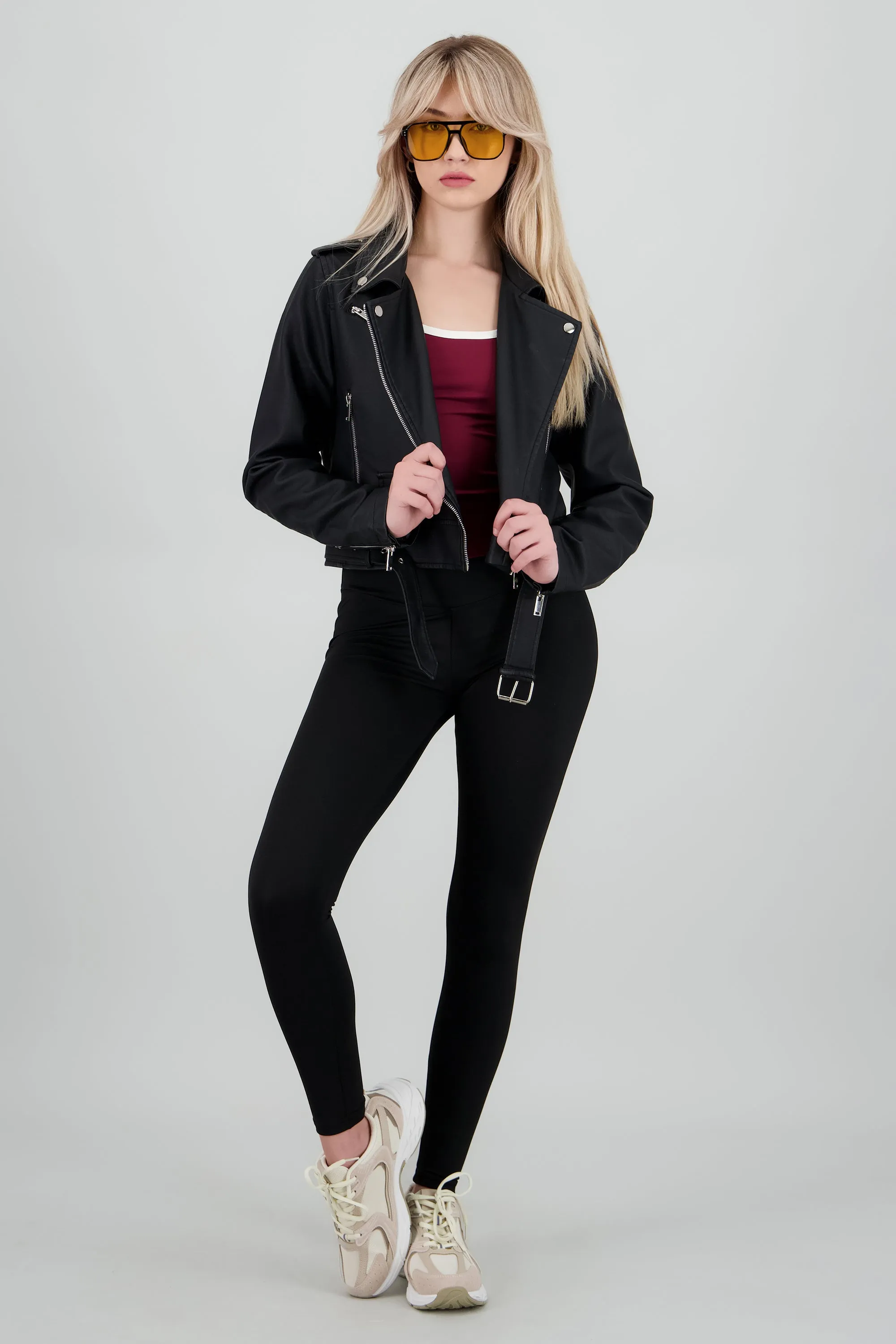 Leggings deportivos skinny detalle pretina sold by Shasa