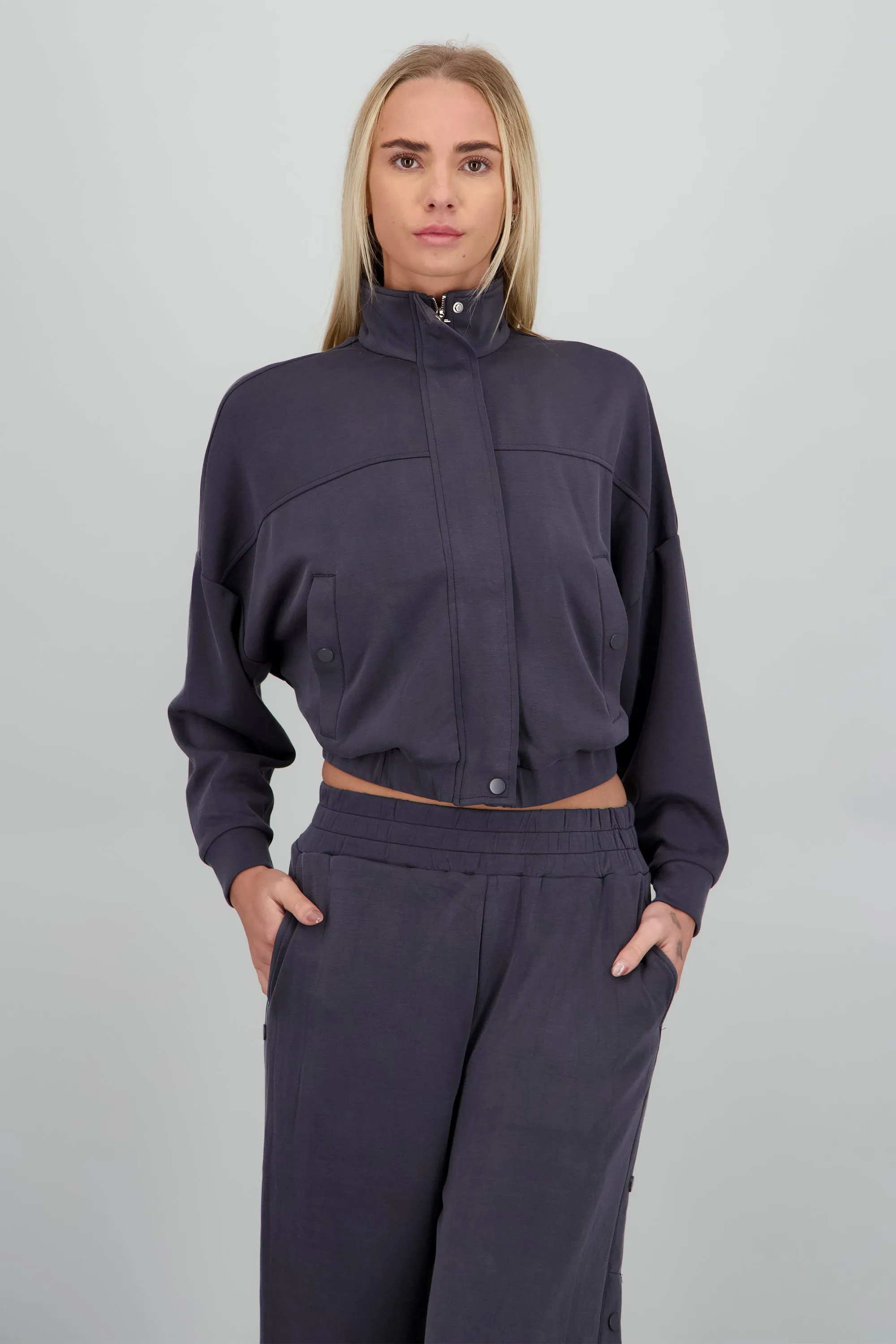 Sudadera con cierre y botones sold by Shasa product image thumbnail 2