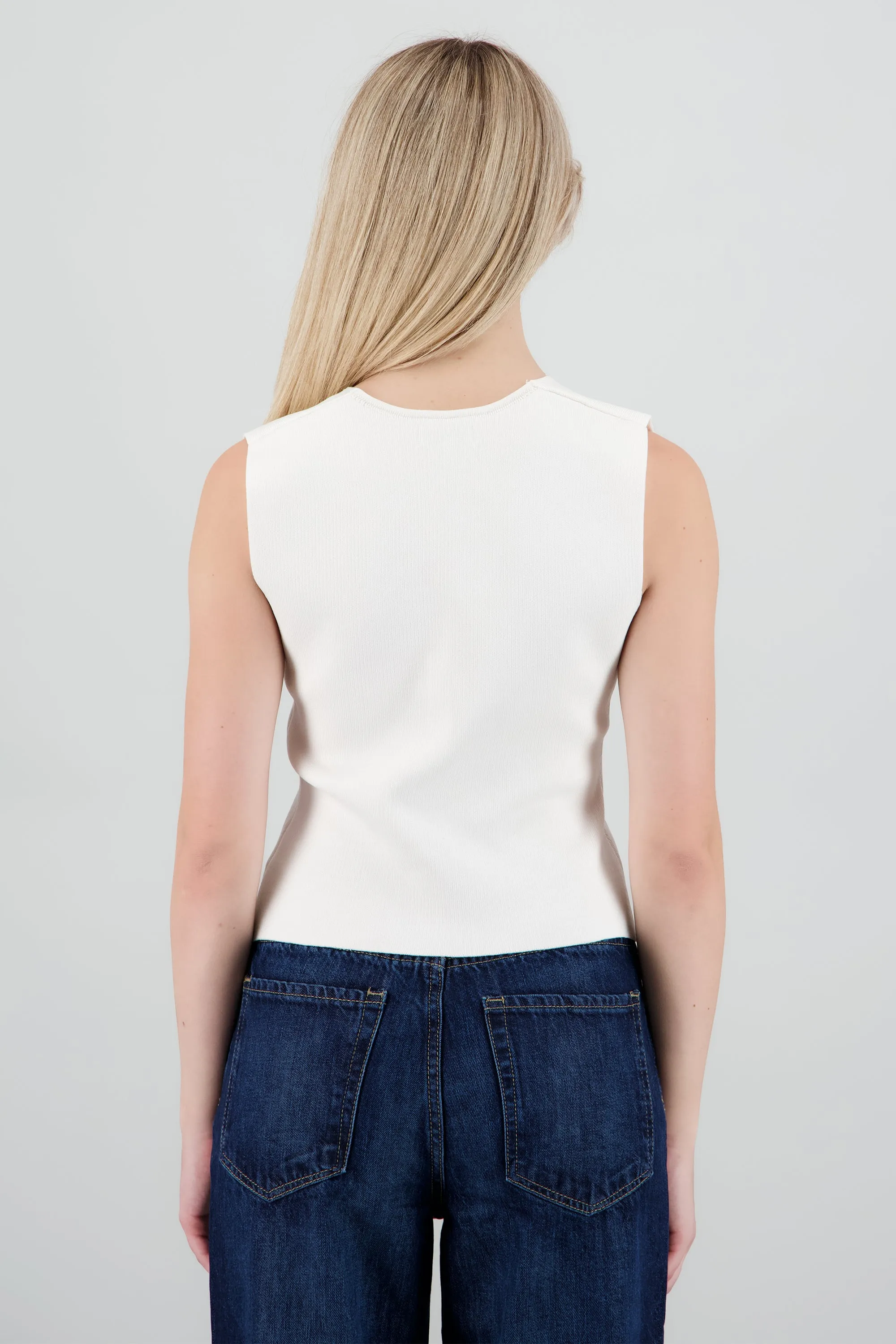 Chaleco liso tejido botones sold by Shasa product image thumbnail 4