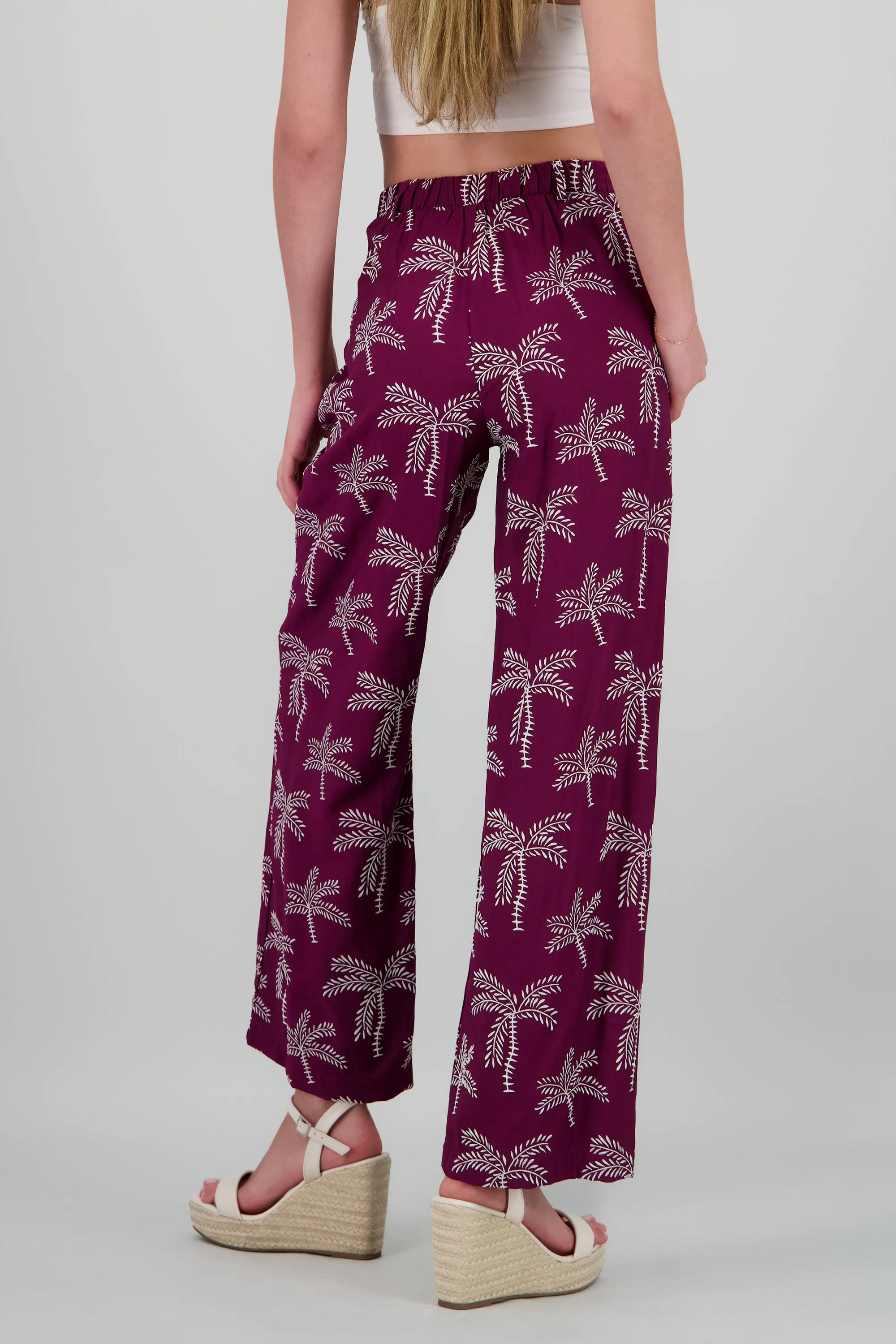 Pantalon recto estampado de palmeras sold by Shasa product image thumbnail 4