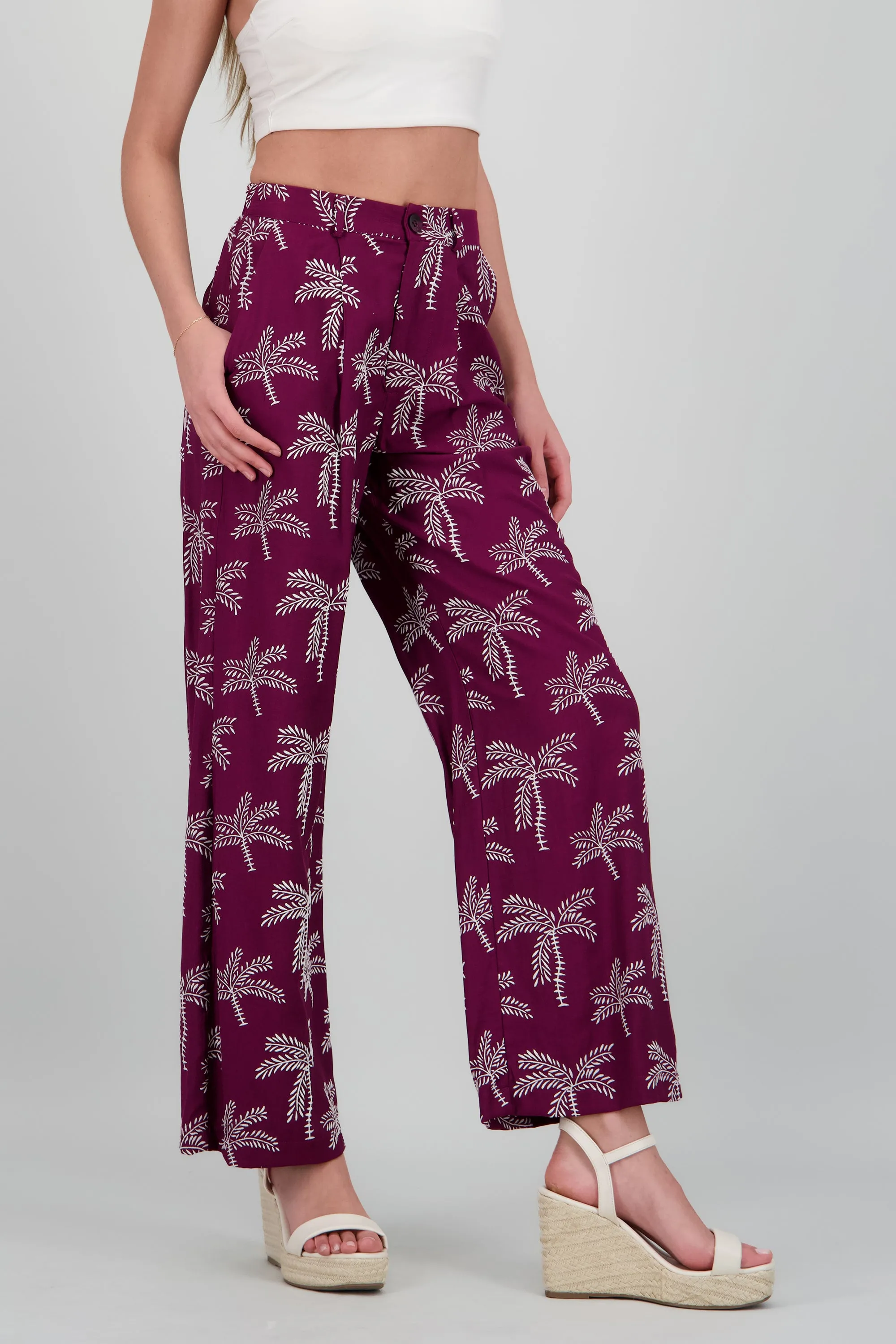 Pantalon recto estampado de palmeras sold by Shasa product image thumbnail 3