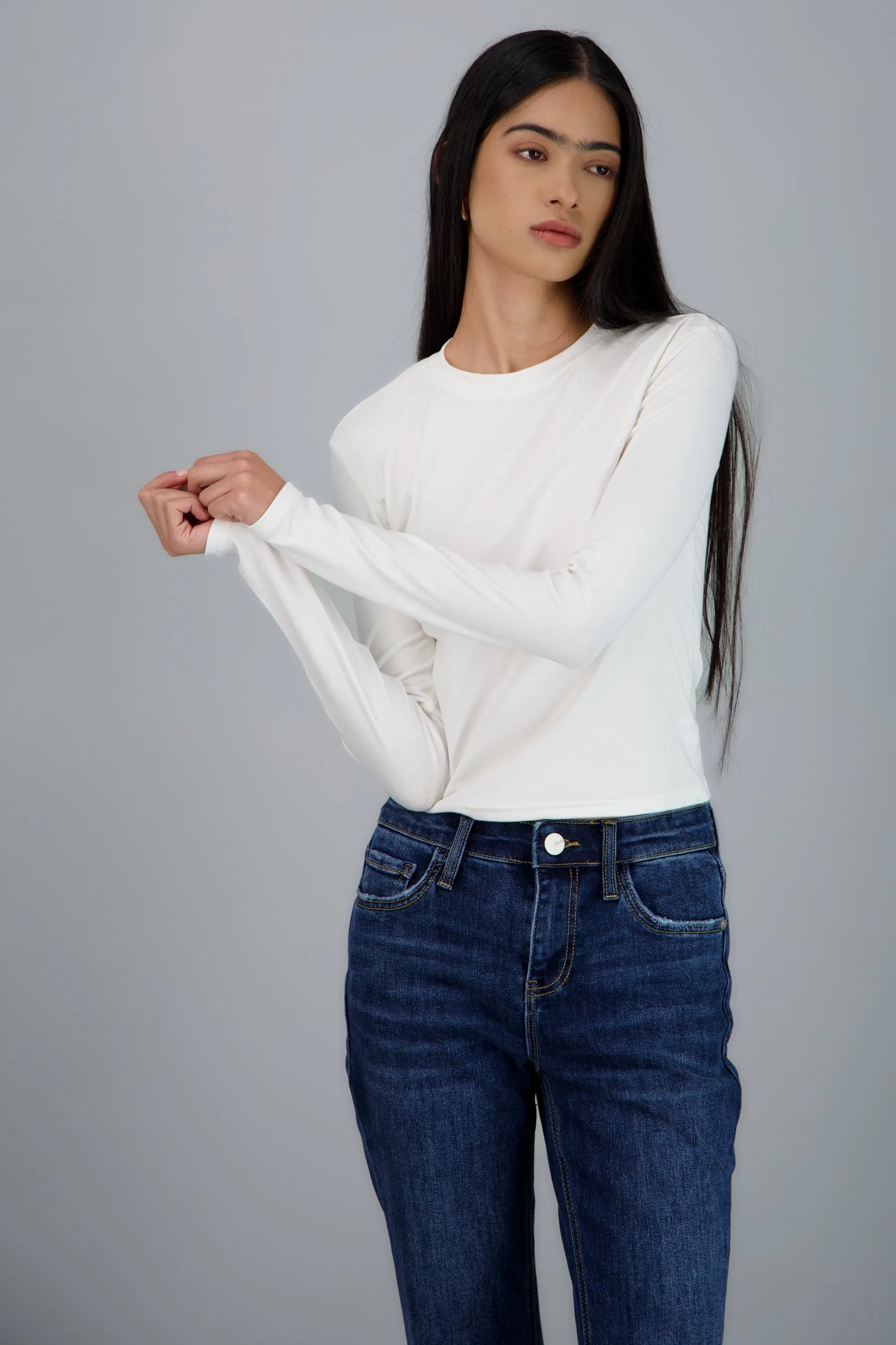 Top escote redondo manga larga sold by Shasa product image thumbnail 2