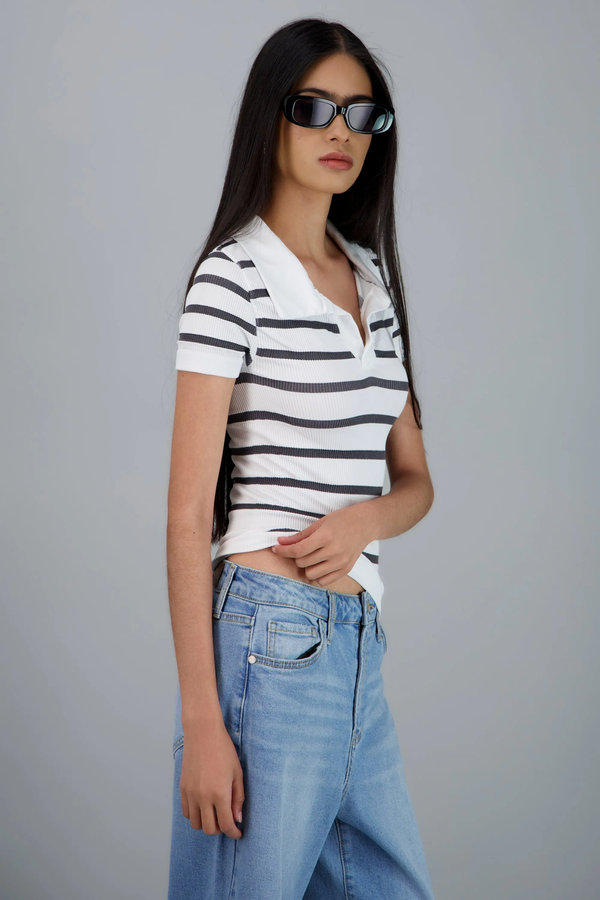 Top seamless rayas cuello polo sold by Shasa