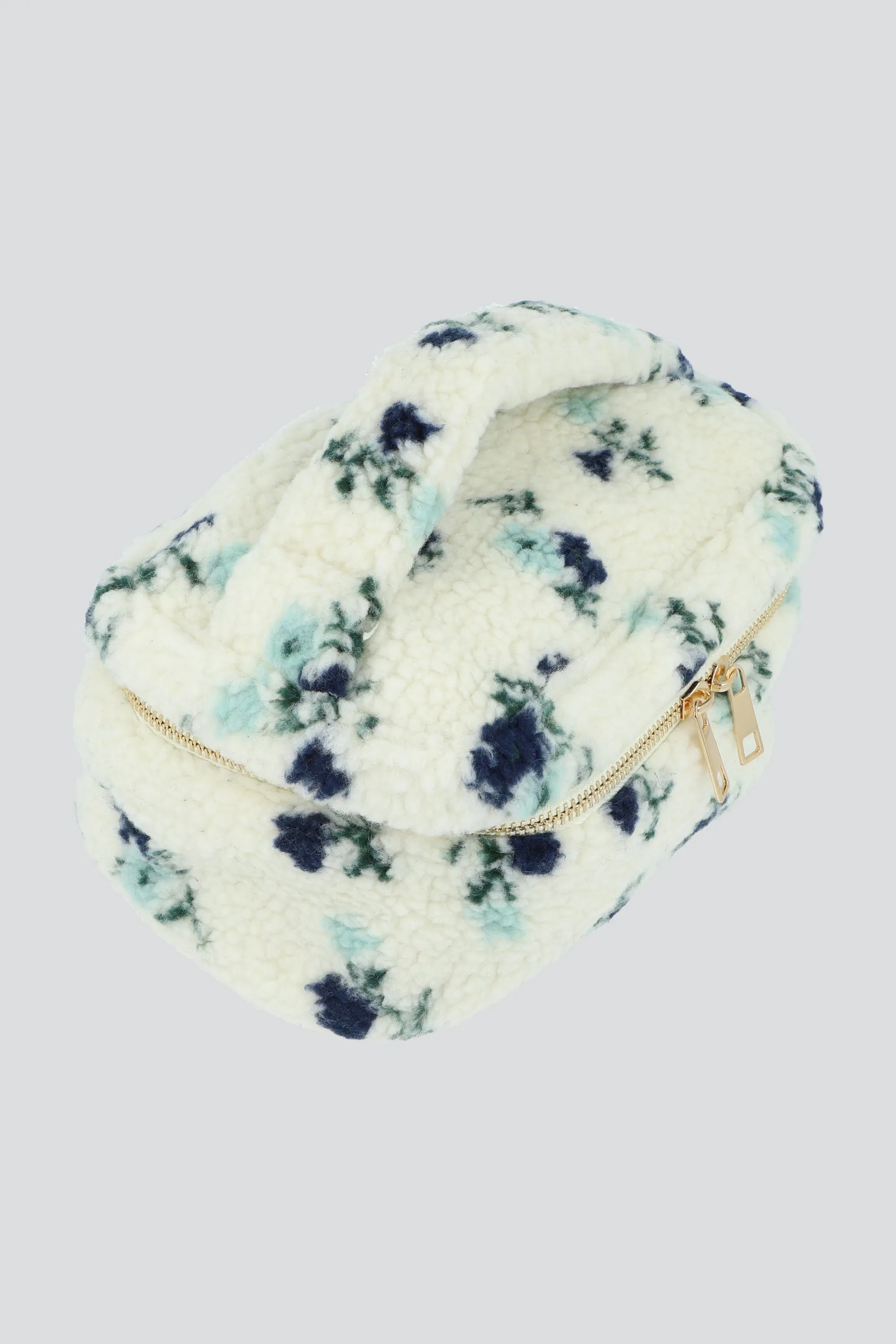 Neceser borrego flores sold by Shasa