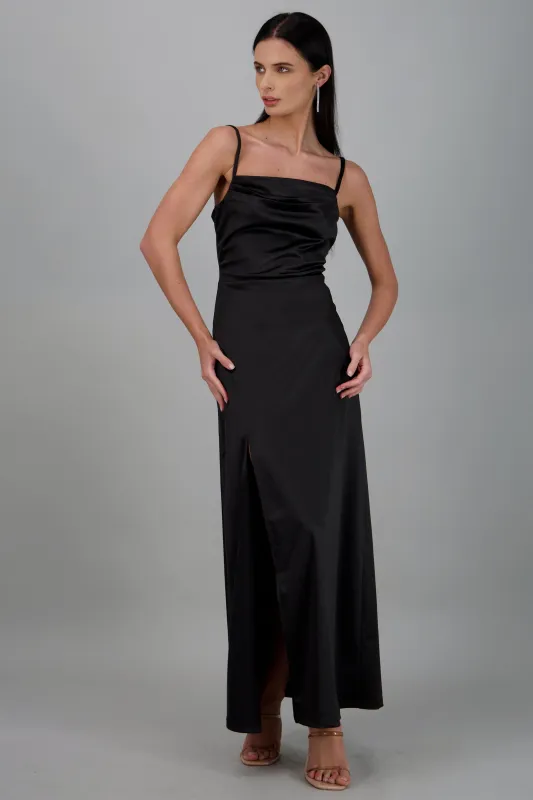 Vestido maxi satin espalda abierta sold by Shasa