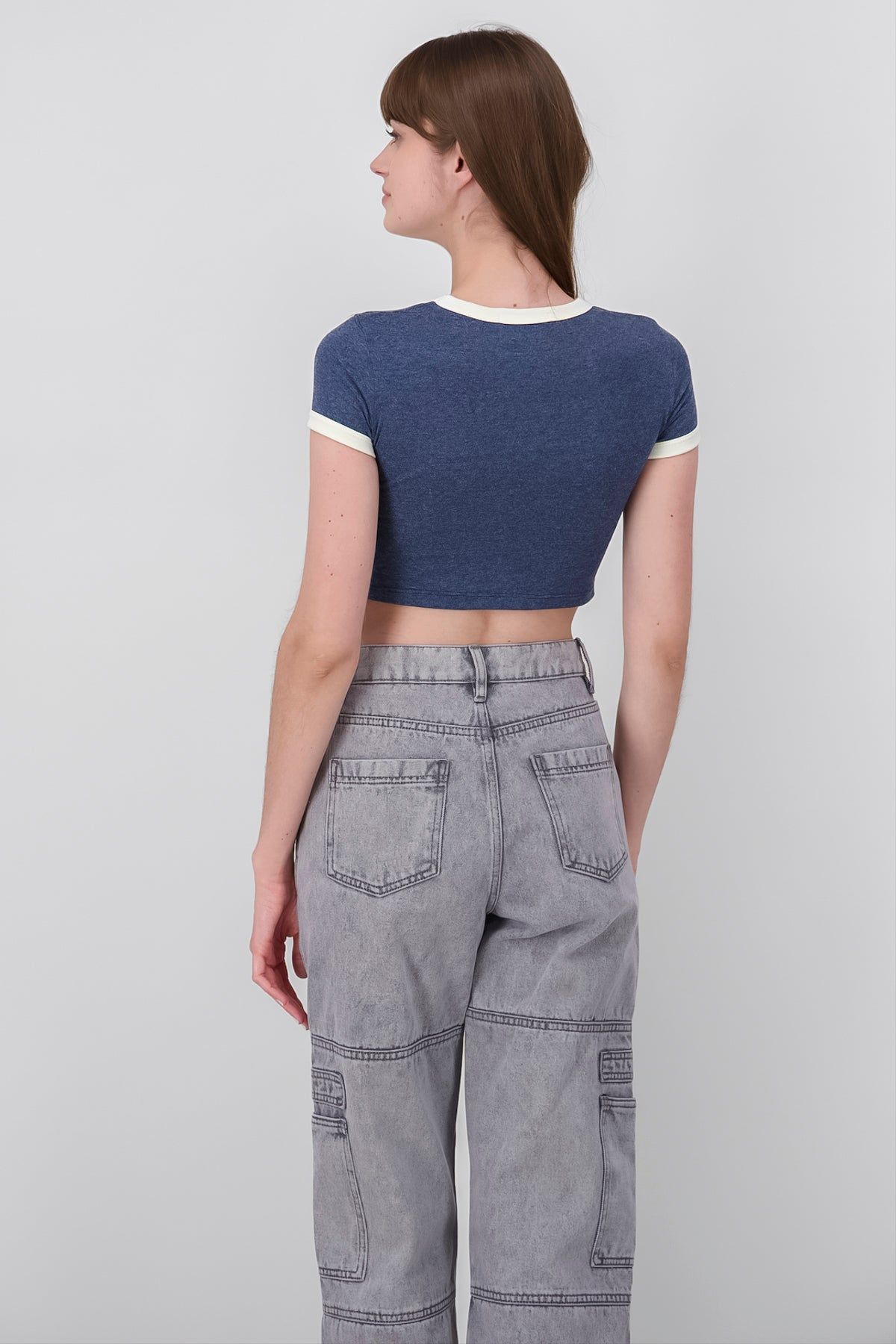 Playera Crop Frase Flores sold by Shasa product image thumbnail 4