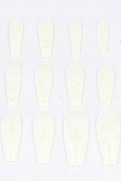 Set 12 uñas postizas largas manchas sold by Shasa product image thumbnail 2