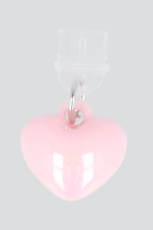 Cel charm corazón nacaradi tipo c sold by Shasa