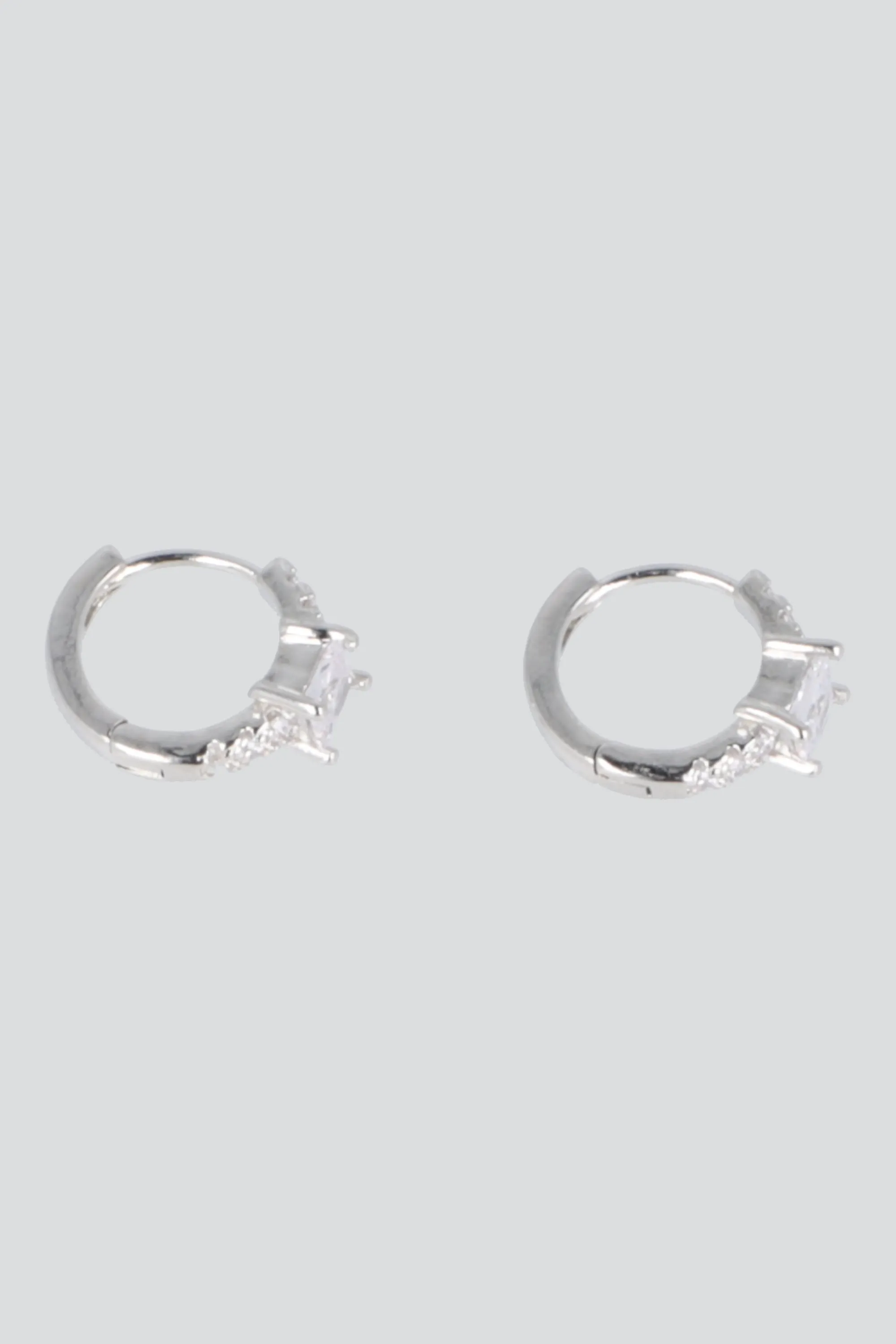 MINI ARRACADAS BRILLOS PQ sold by Shasa product image thumbnail 2