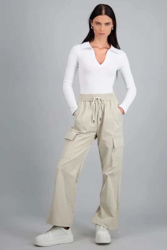 Pantalón cargo con jareta sold by Shasa