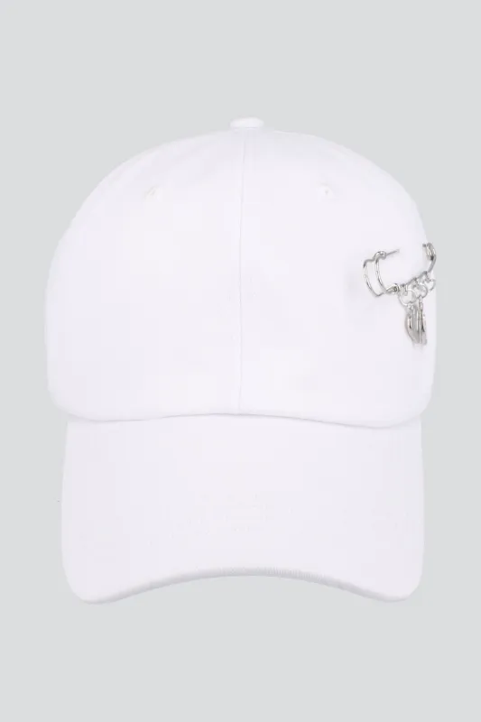 Gorra aplicaciones metálicas made by Shasa