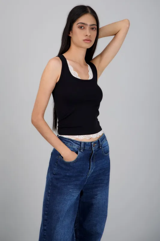 Top seamles detalle encaje sold by Shasa