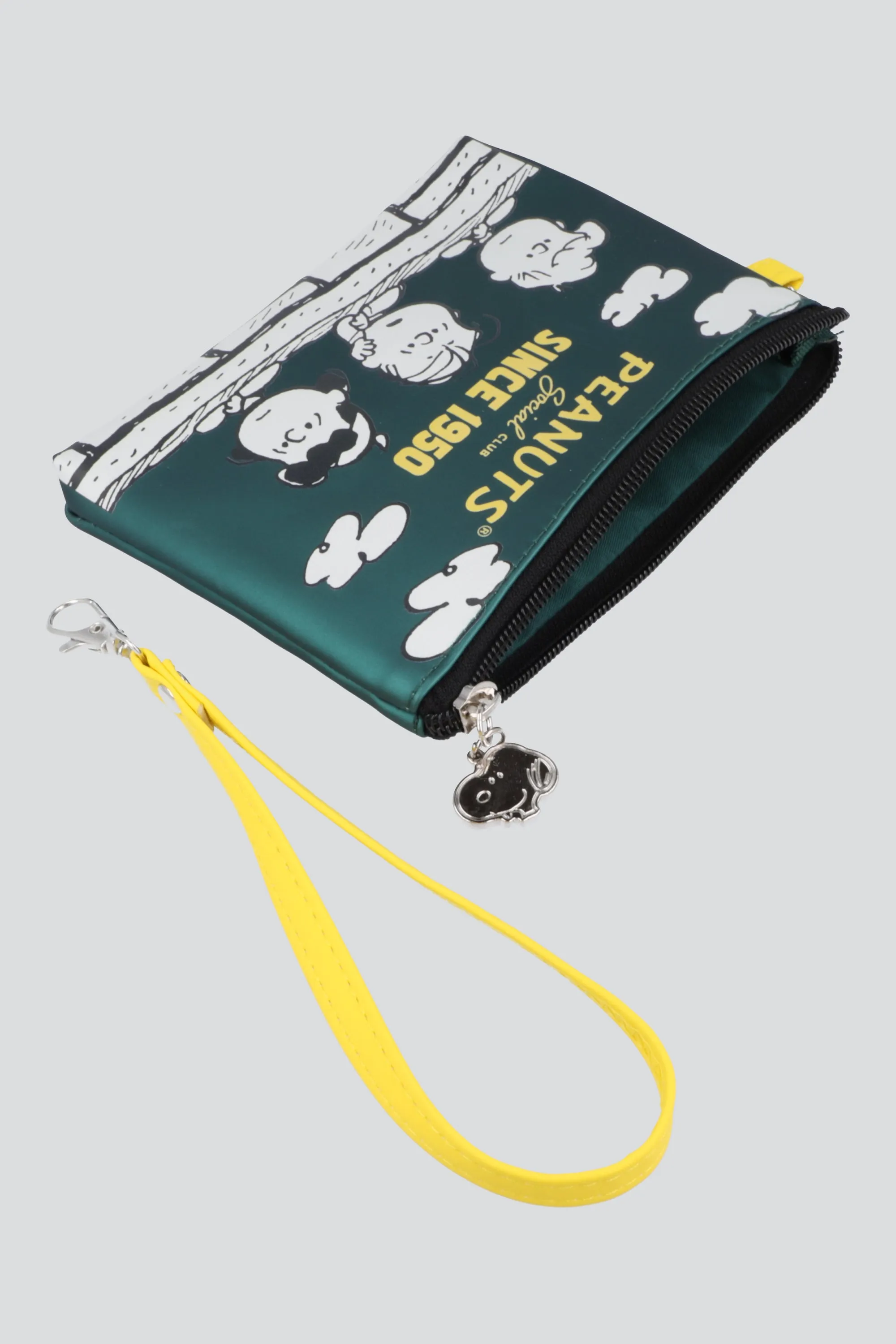 Clutch Snoopy amigos sold by Shasa product image thumbnail 2