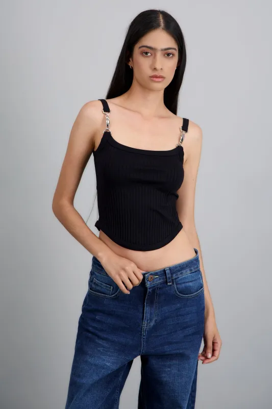 Top seamless detalle straps sold by Shasa