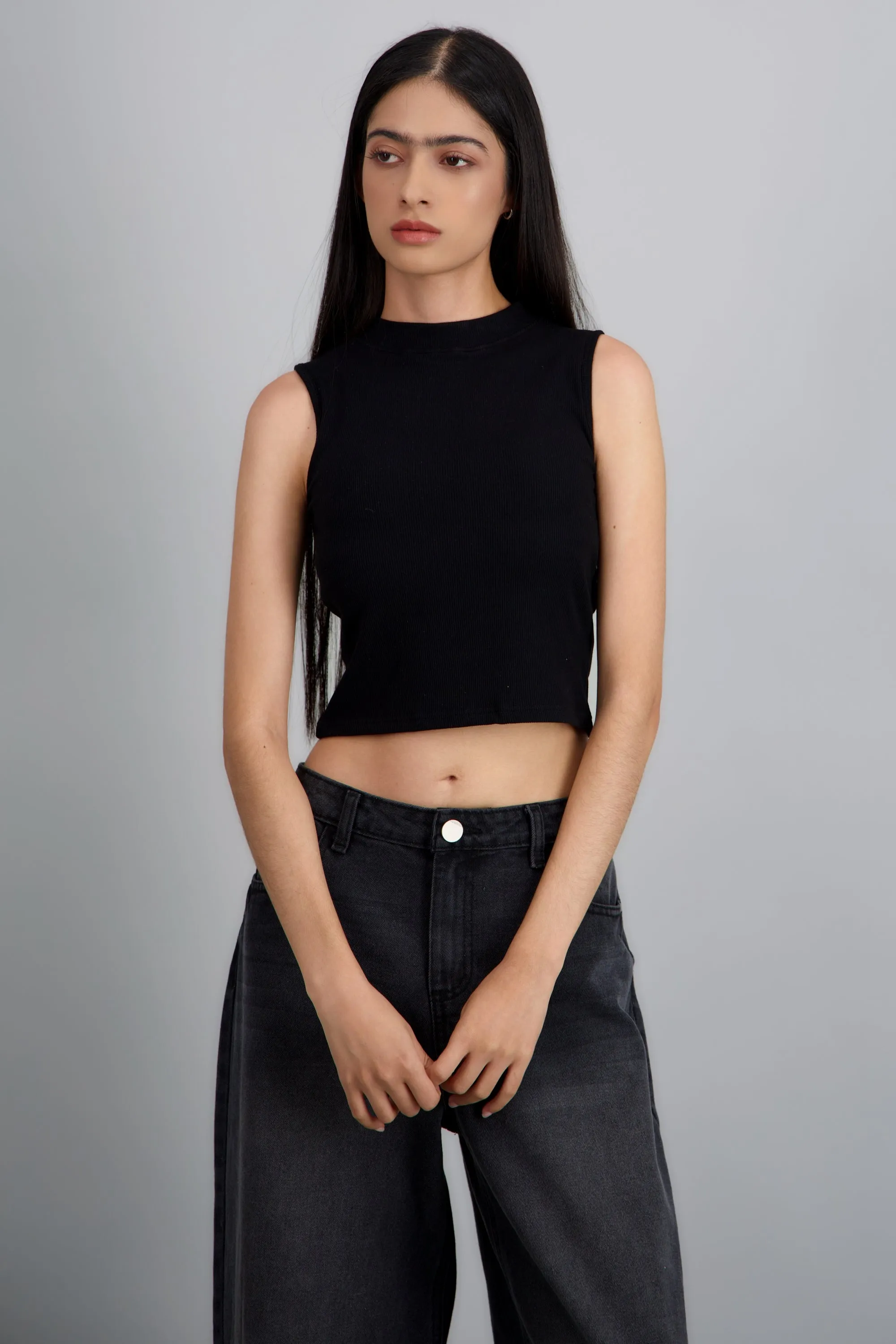 Top sin manga cuello redondo sold by Shasa product image thumbnail 2