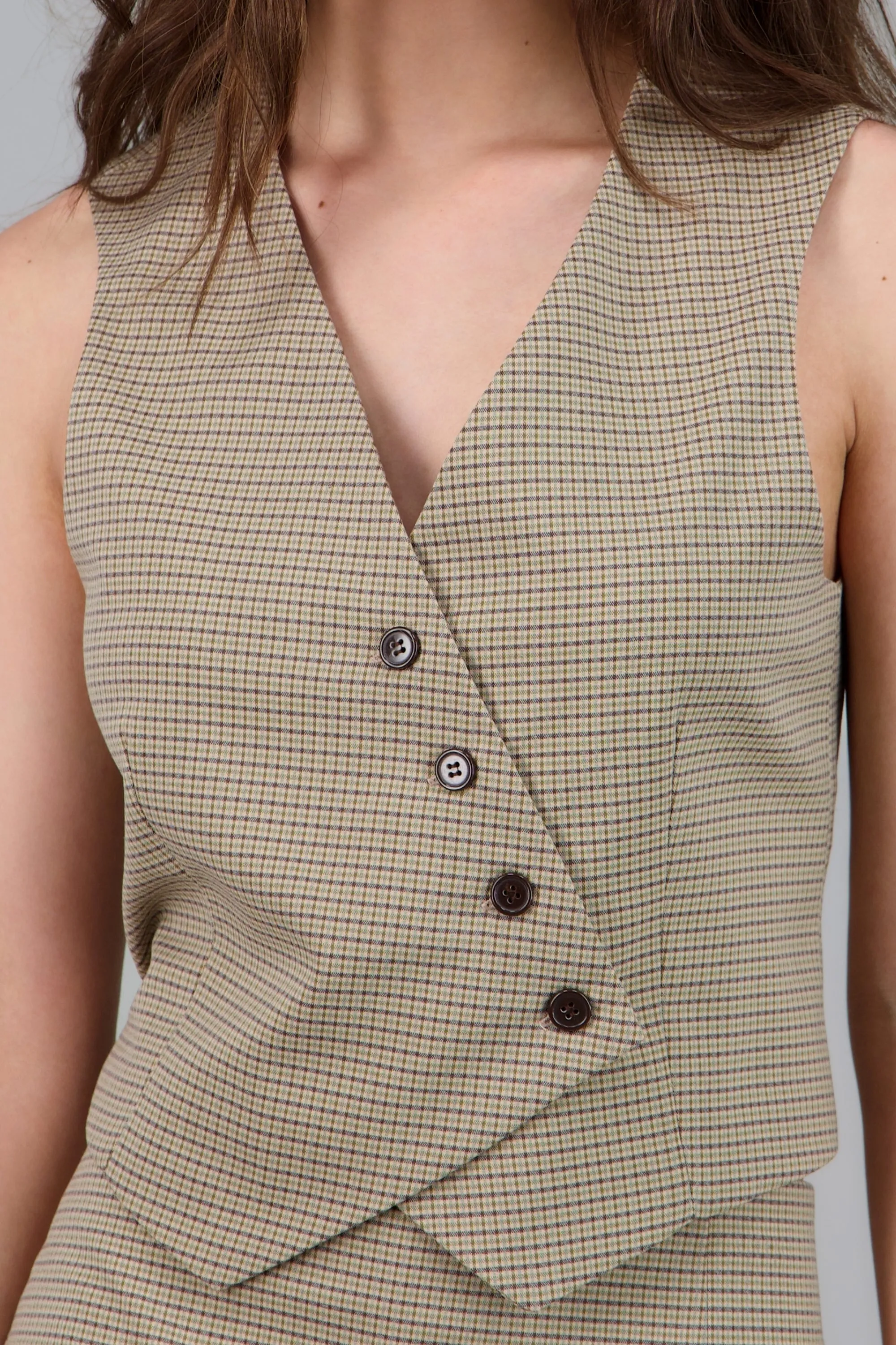 Chaleco botonadura cruzada estampado cuadros sold by Shasa product image thumbnail 5