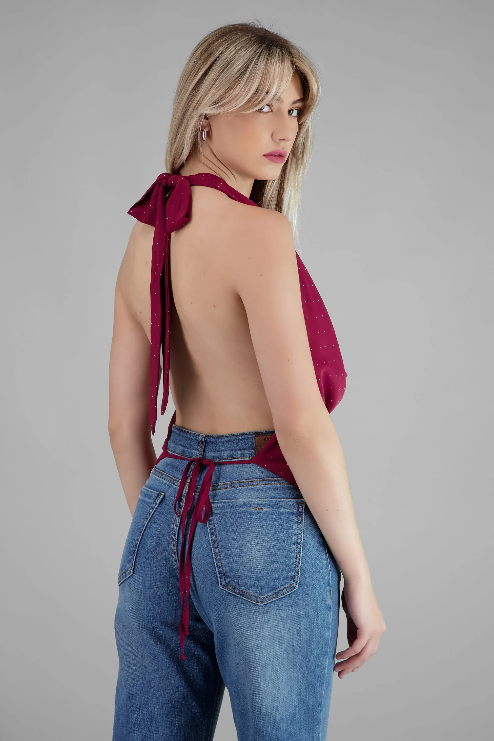 Blusa brillos halter escote espalda sold by Shasa product image thumbnail 3