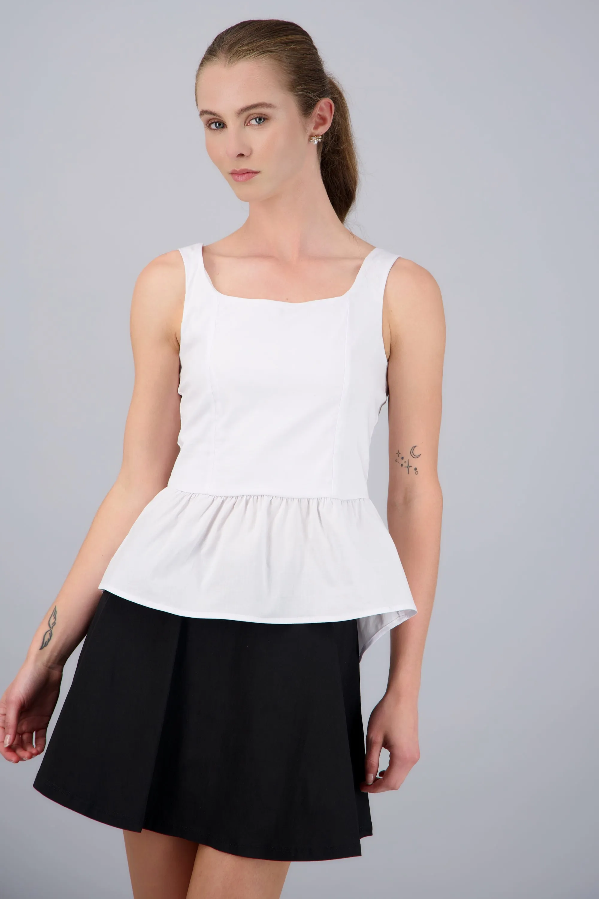 Blusa tirantes detalle peplum sold by Shasa product image thumbnail 3