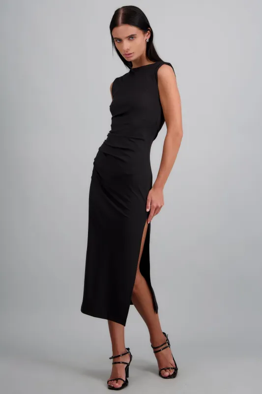 Vestido midi liso cuello redondo made by Shasa