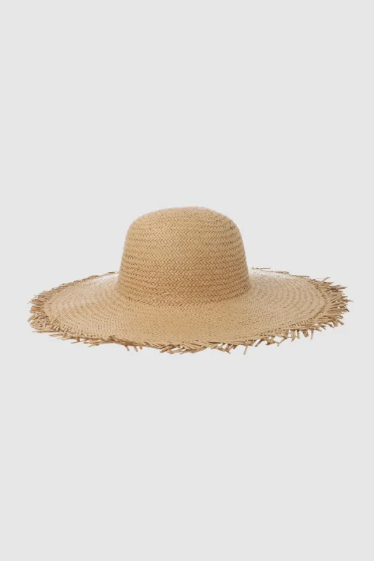 Sombrero floppy orilla deshilada sold by Shasa