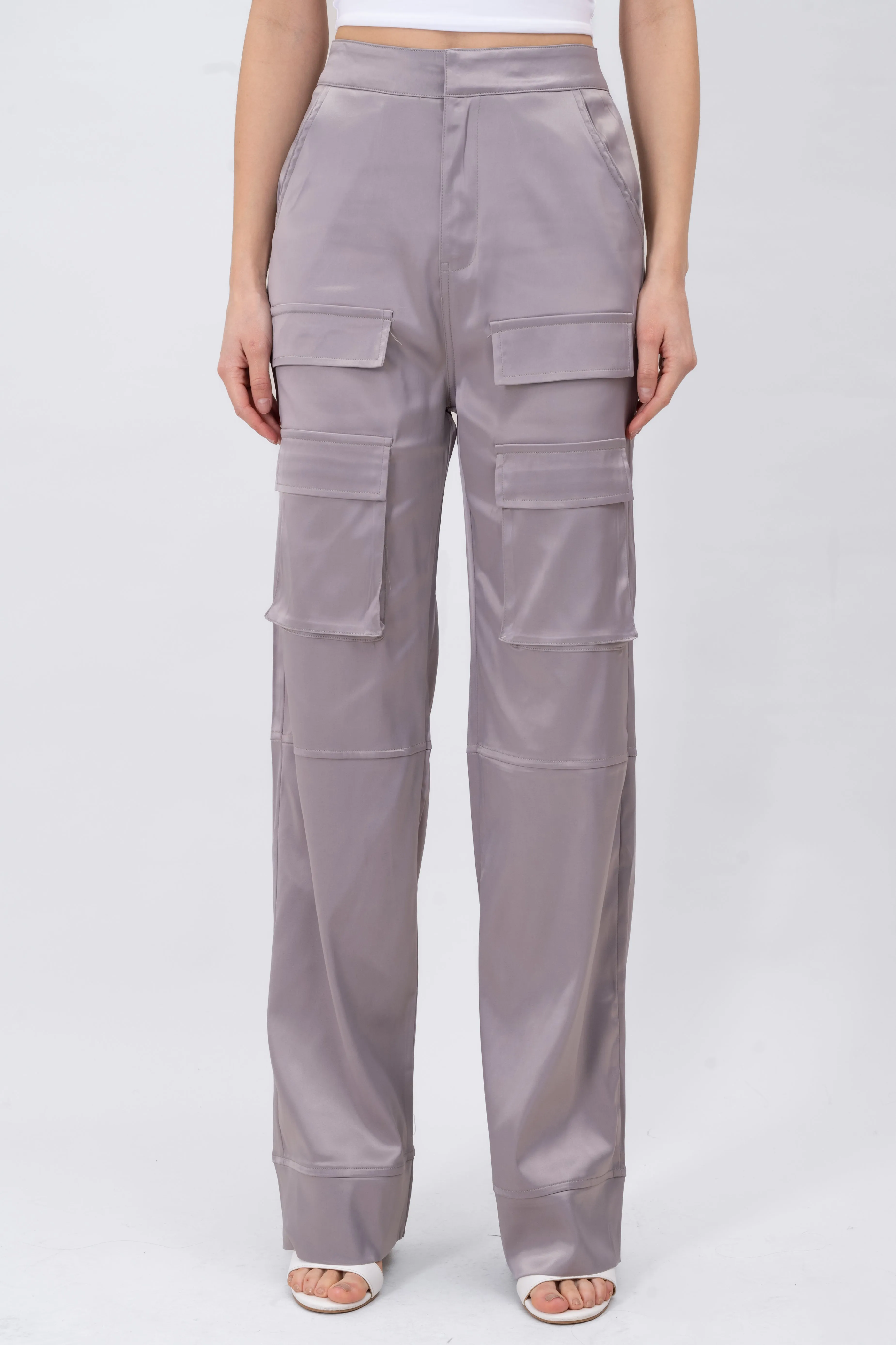 Pantalón recto cargo satinado sold by Shasa product image thumbnail 2