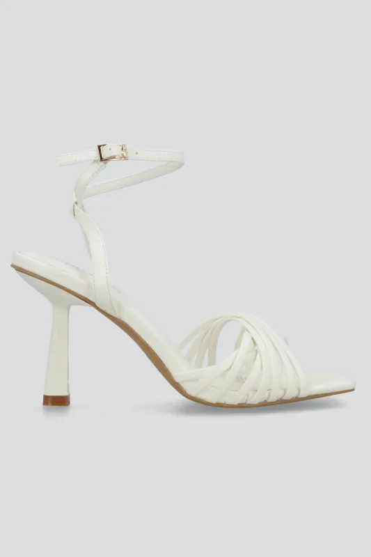 Tacon alto tiras cruzadas sold by Shasa