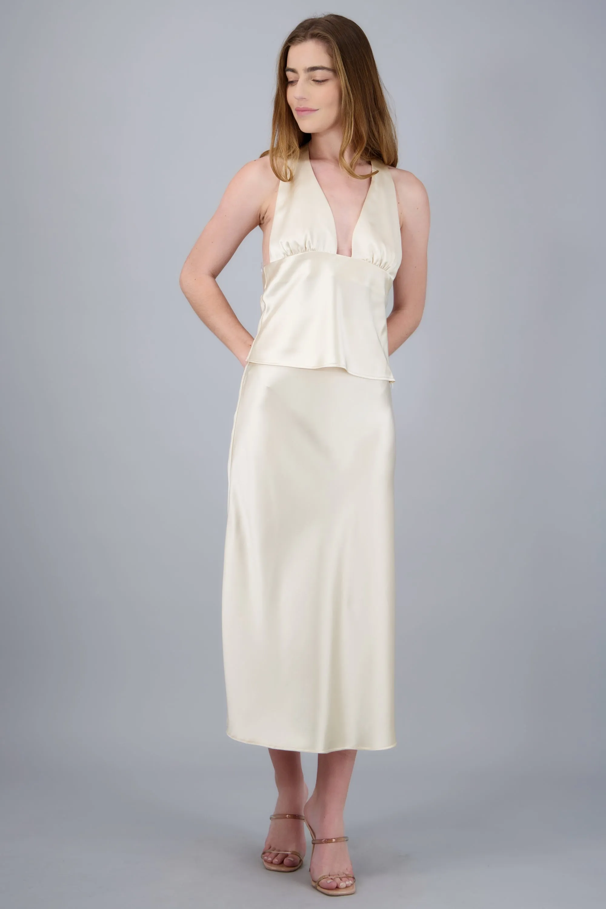 Falda midi satinada lisa sold by Shasa