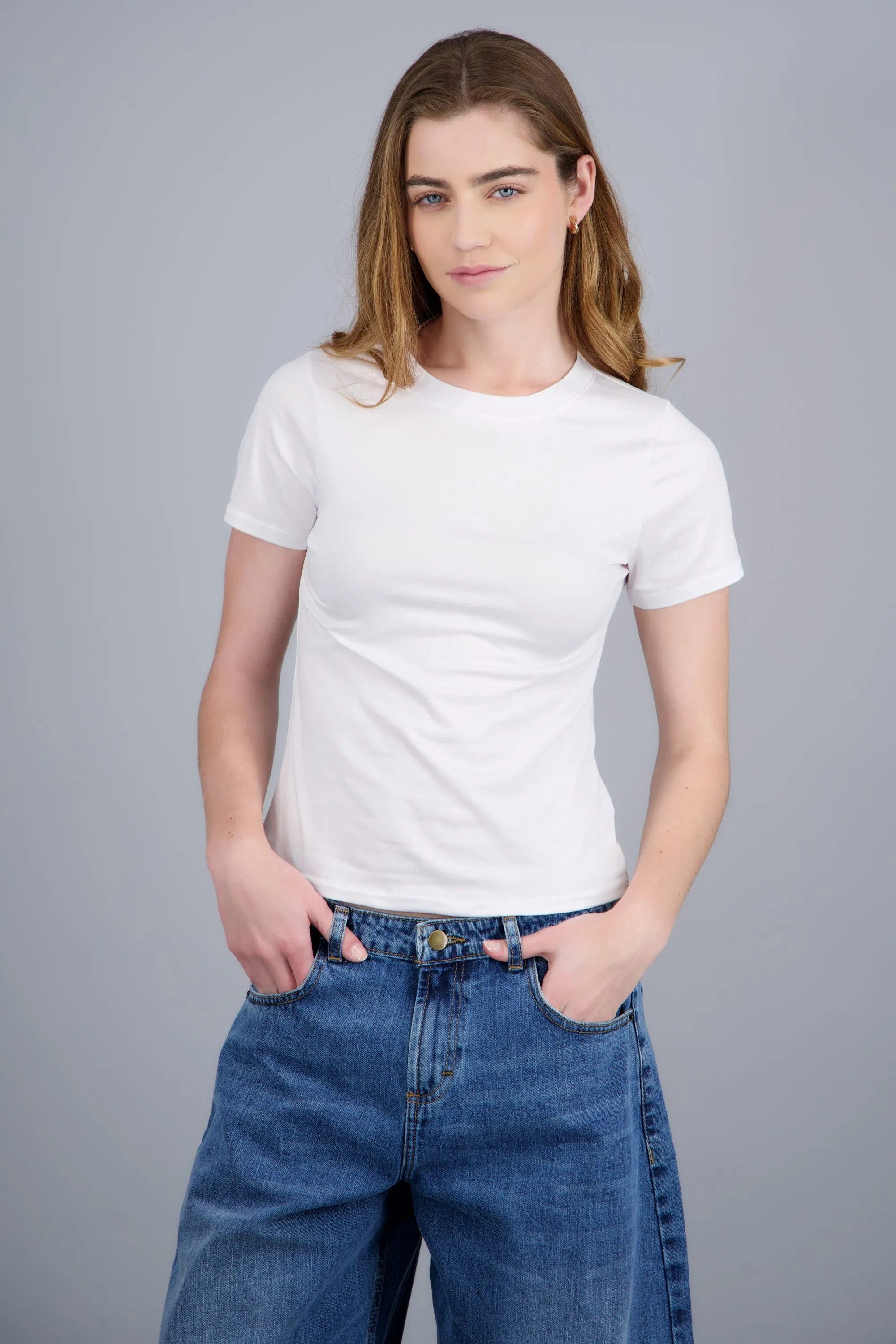 t shirt basica sold by Shasa