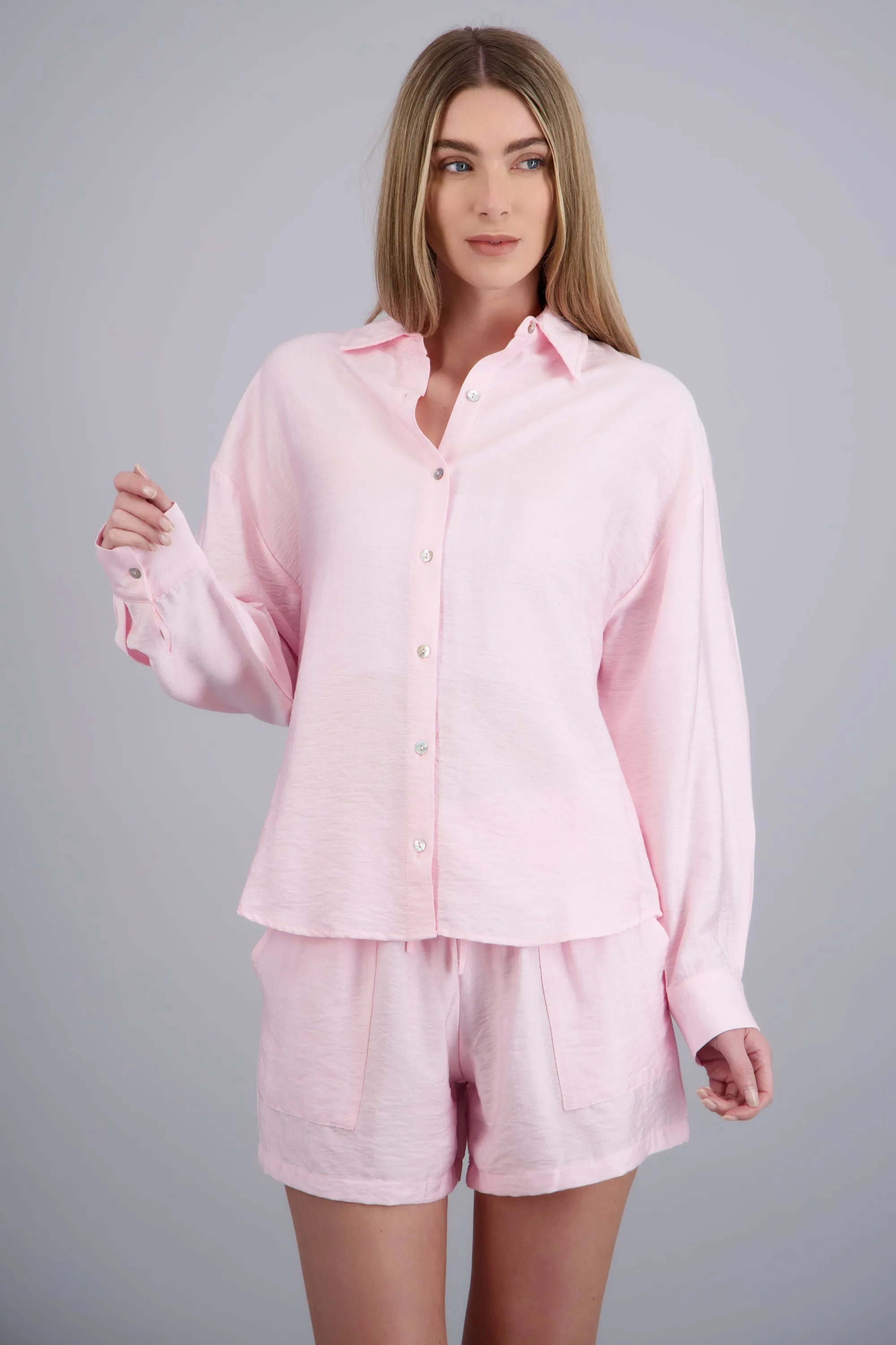 Camisa larga con puños sold by Shasa product image thumbnail 2