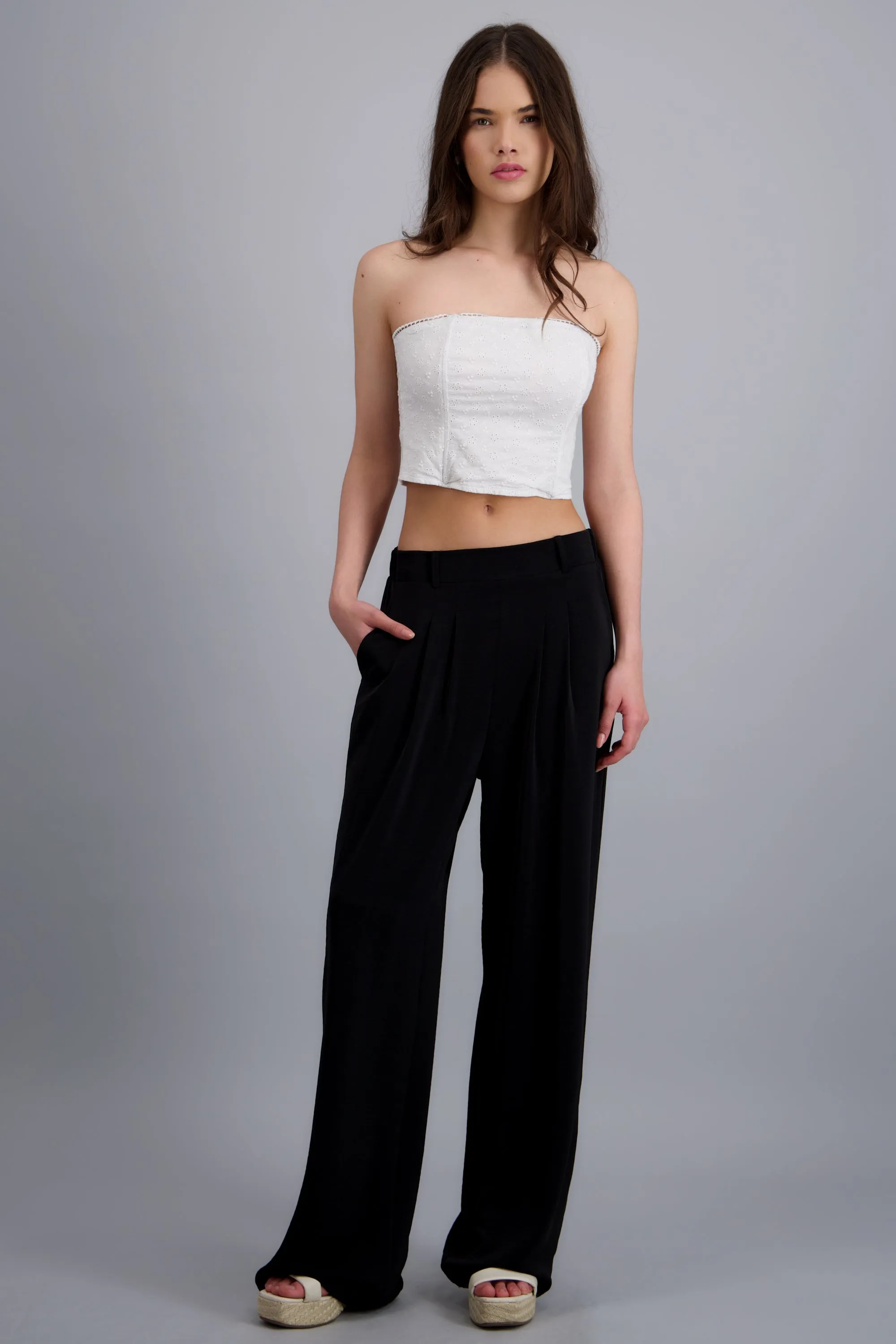 Pantalon con pinzas amplio sold by Shasa product image thumbnail 2