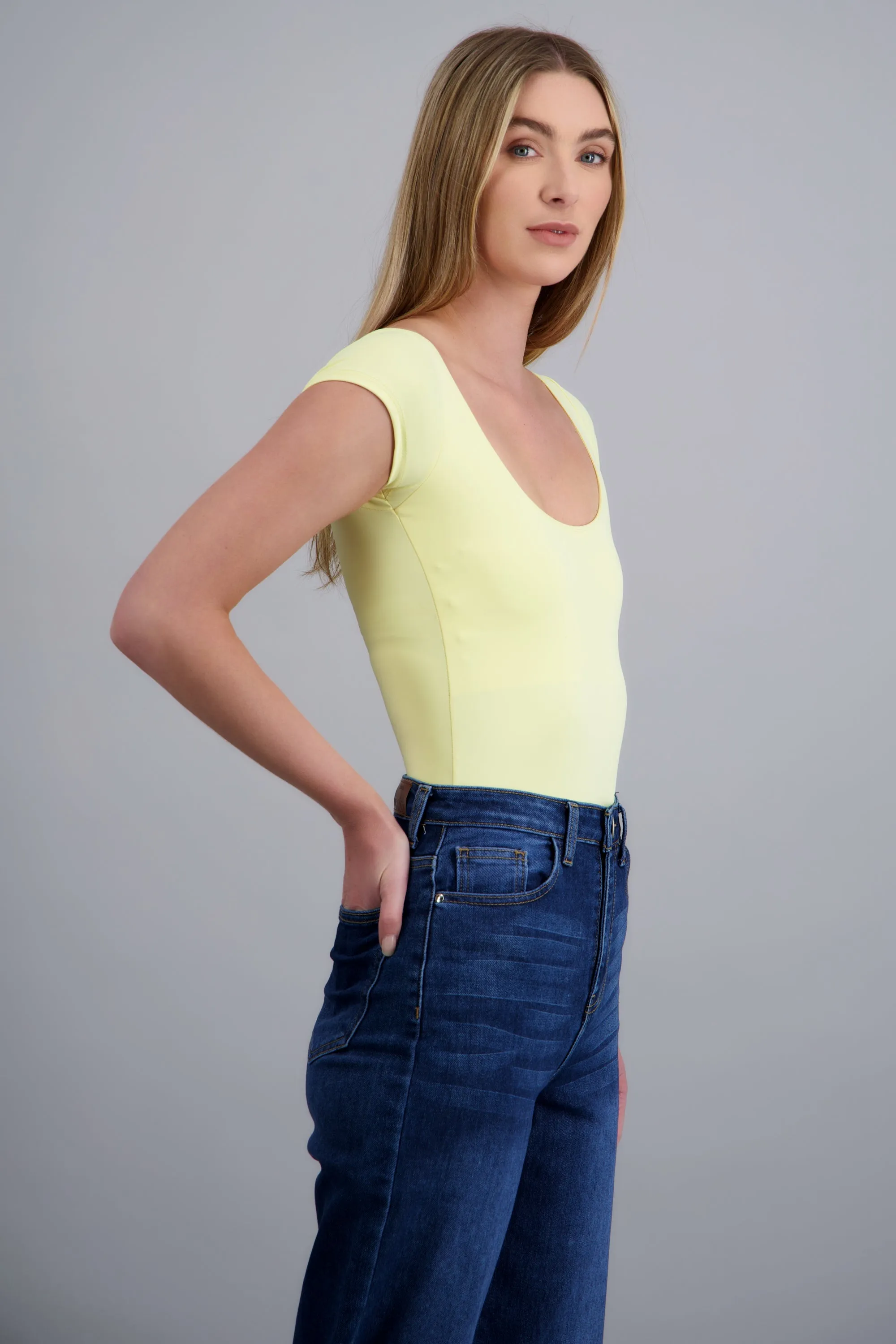 BODYSUIT ESCOTE REDONDO M/C LISO sold by Shasa product image thumbnail 3