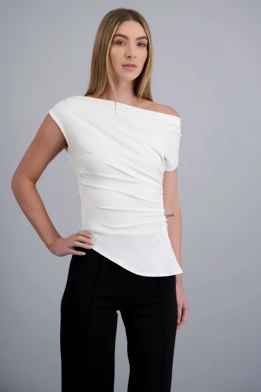 Top manga corta detalle fruncido drapeado sold by Shasa