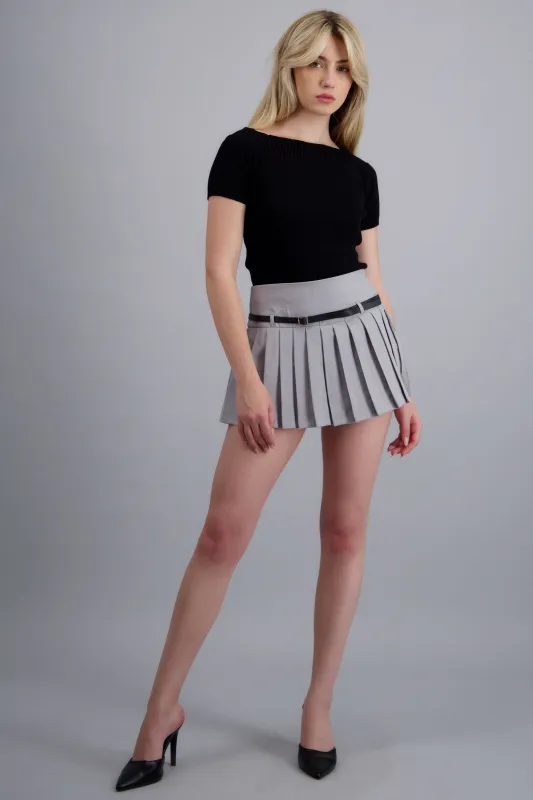 falda mini tableada detalle cinturon sold by Shasa